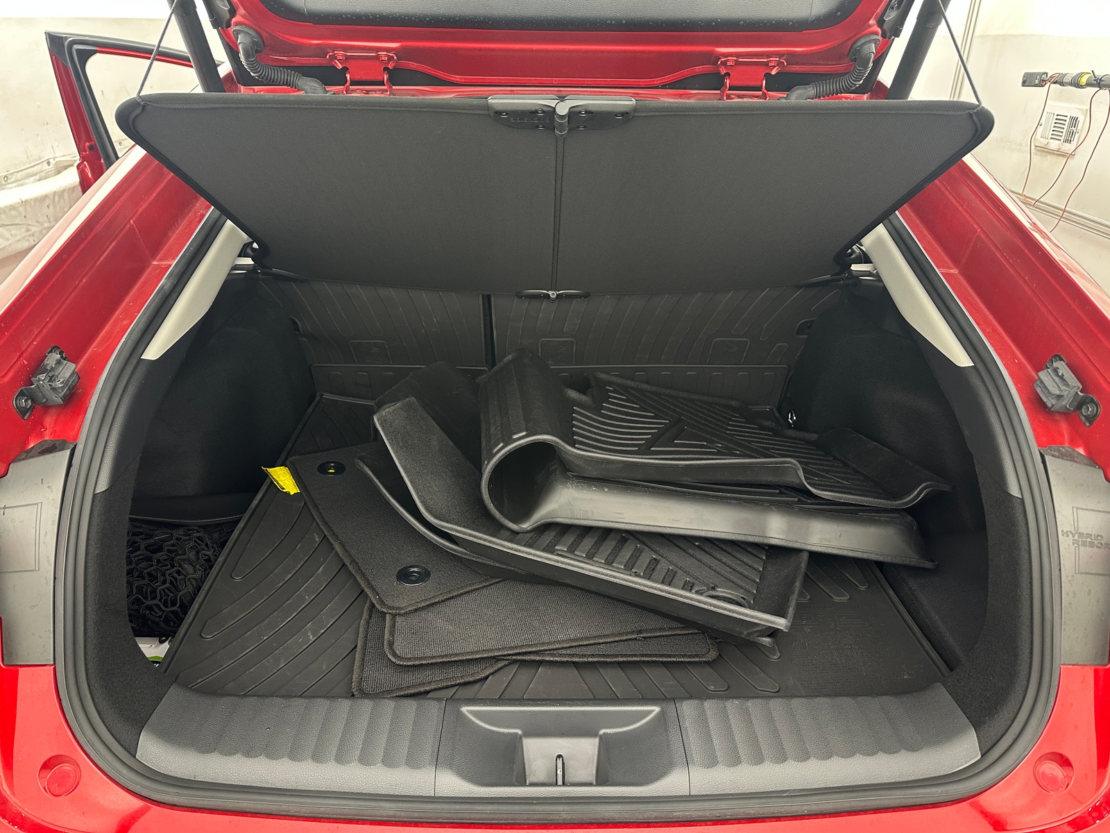 Thumbnail: 2024 Toyota Prius - 6