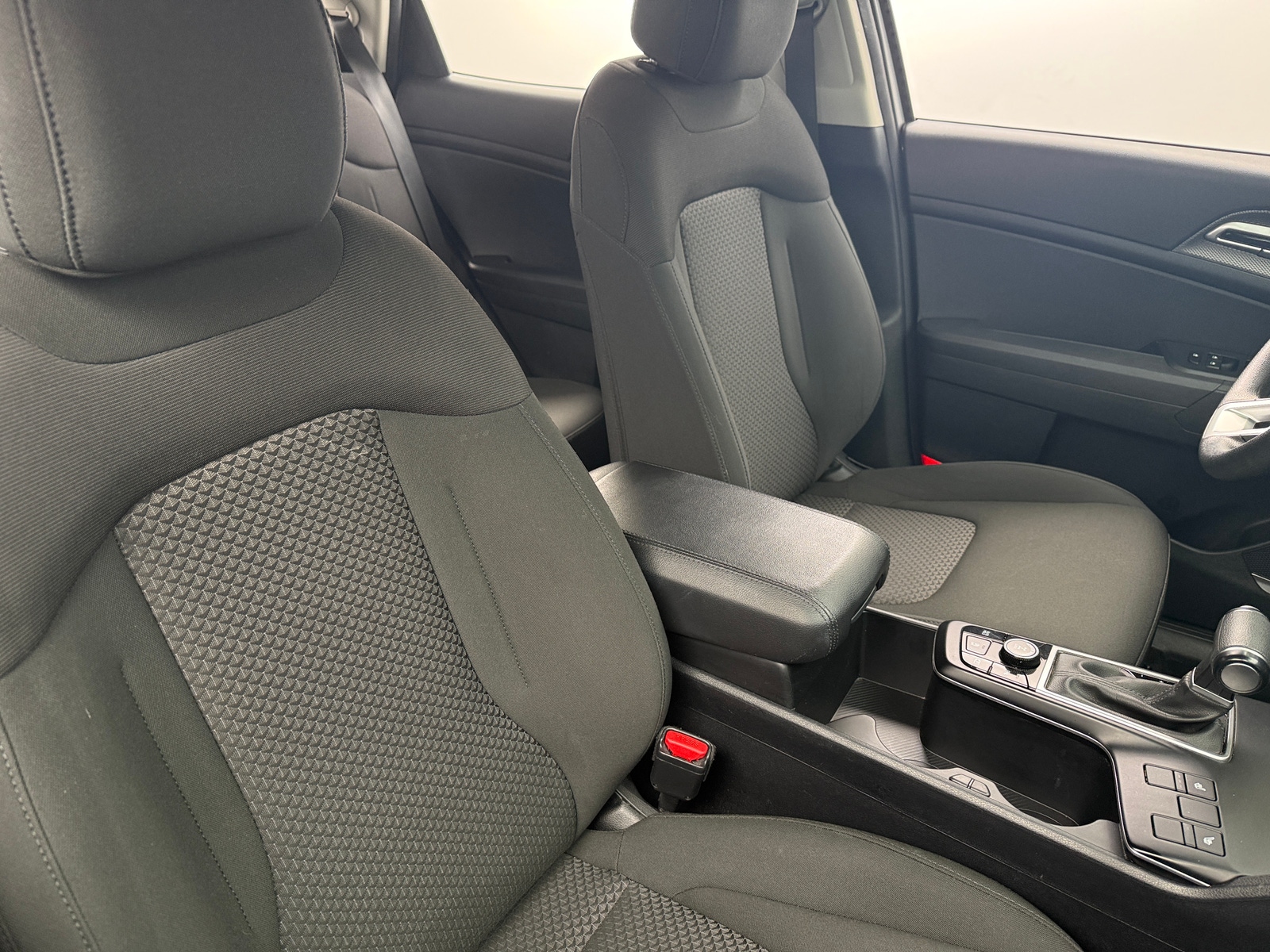 Thumbnail: 2024 Kia Sportage - 2