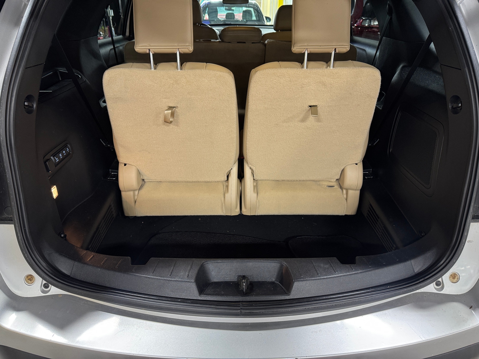 Thumbnail: 2016 Ford Explorer - 6