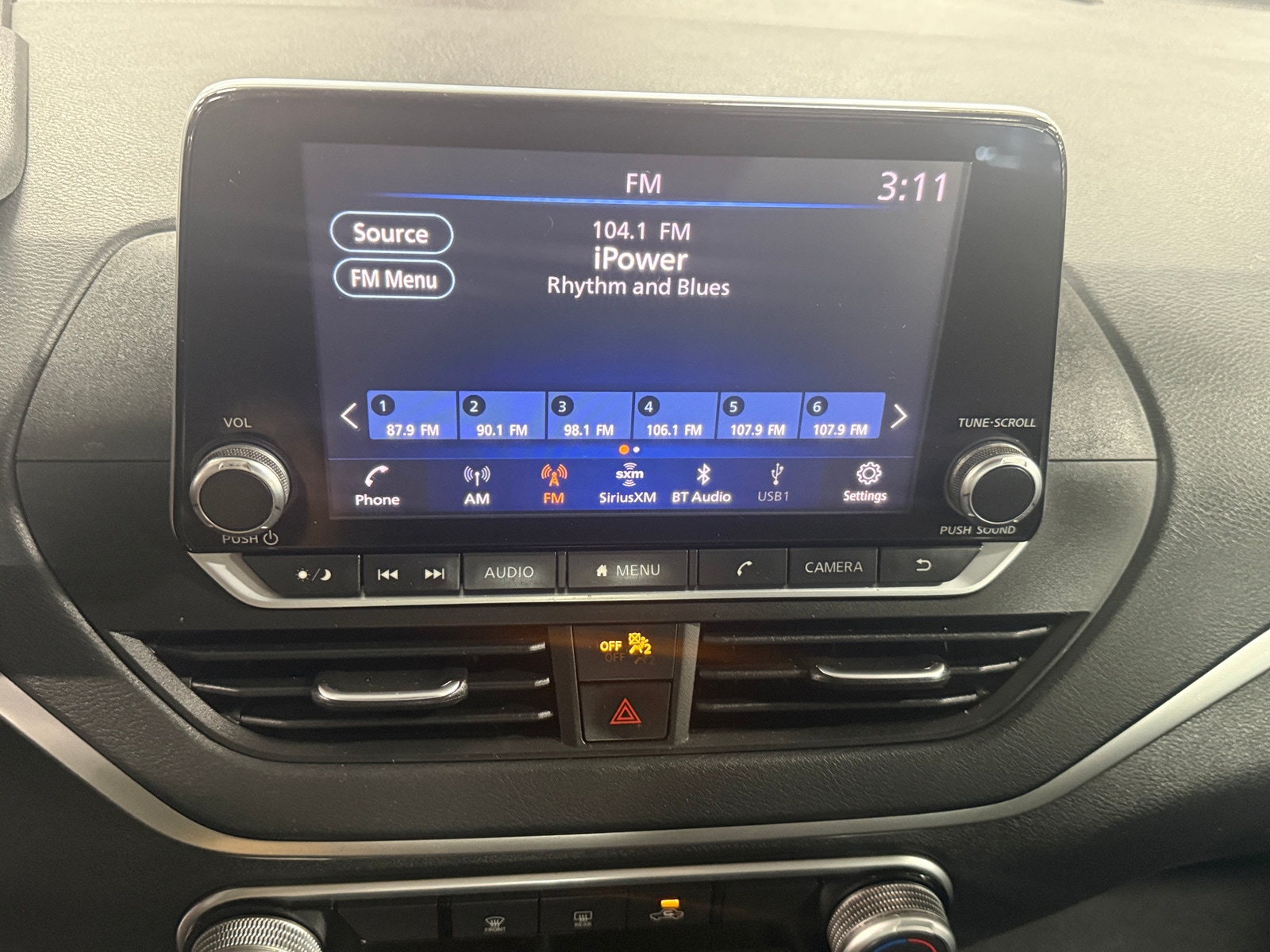 Thumbnail: 2020 Nissan Altima - 4