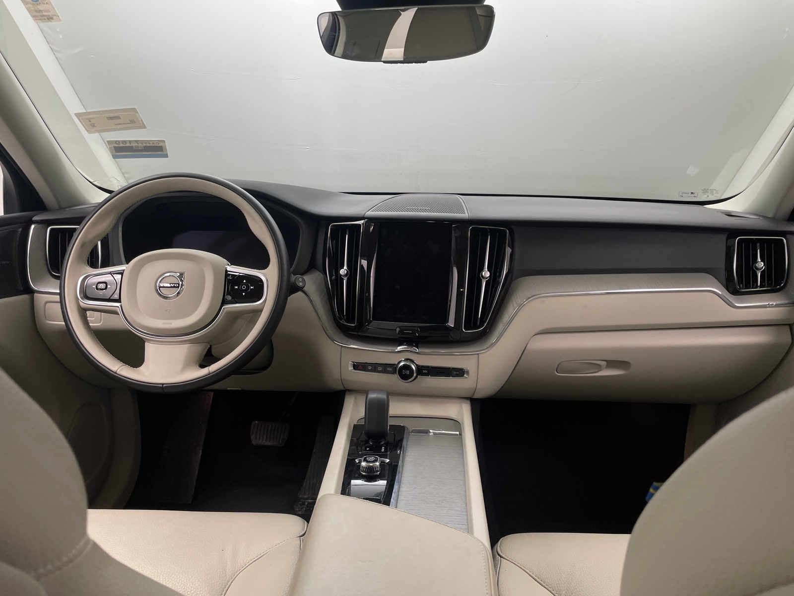 Thumbnail: 2024 Volvo XC60 - 2