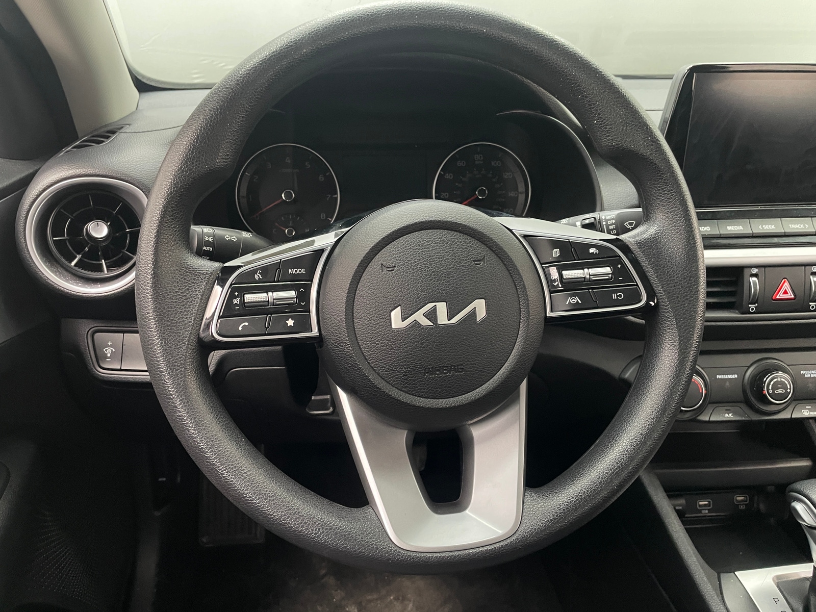 Thumbnail: 2024 Kia Forte - 5