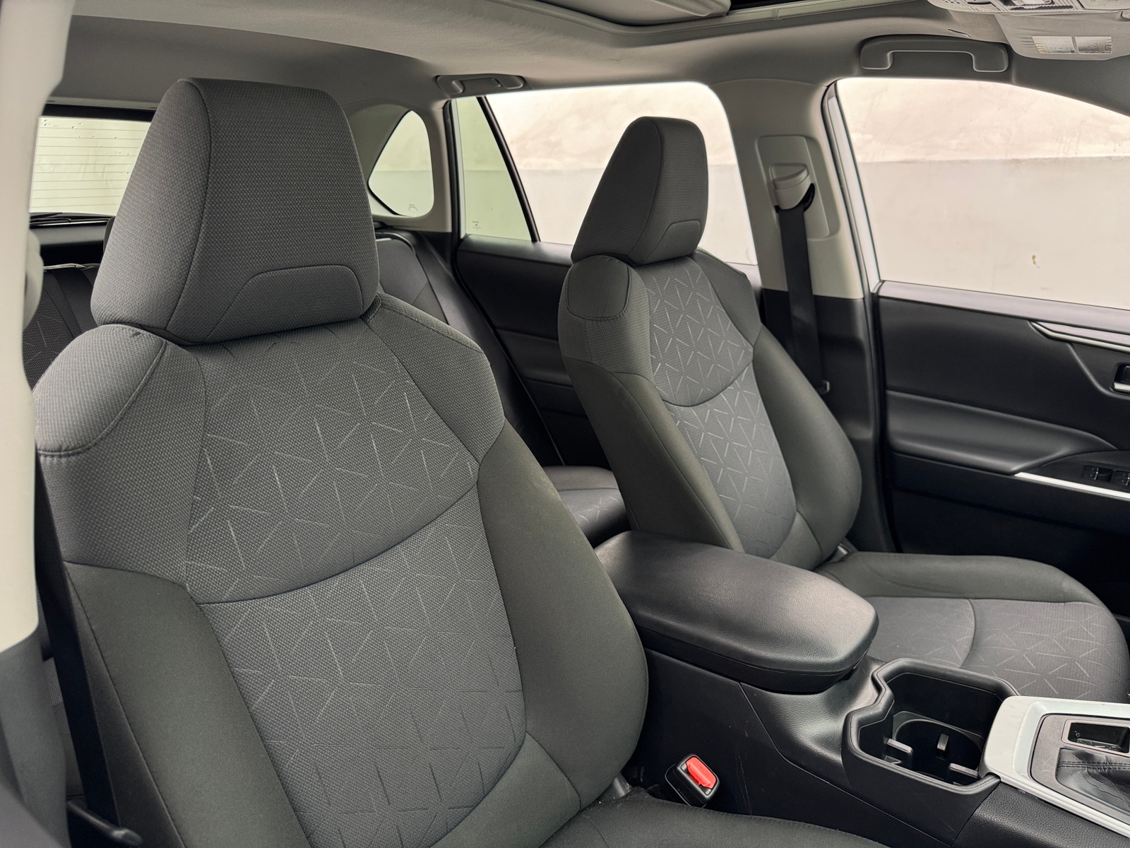 Thumbnail: 2025 Toyota RAV4 - 2