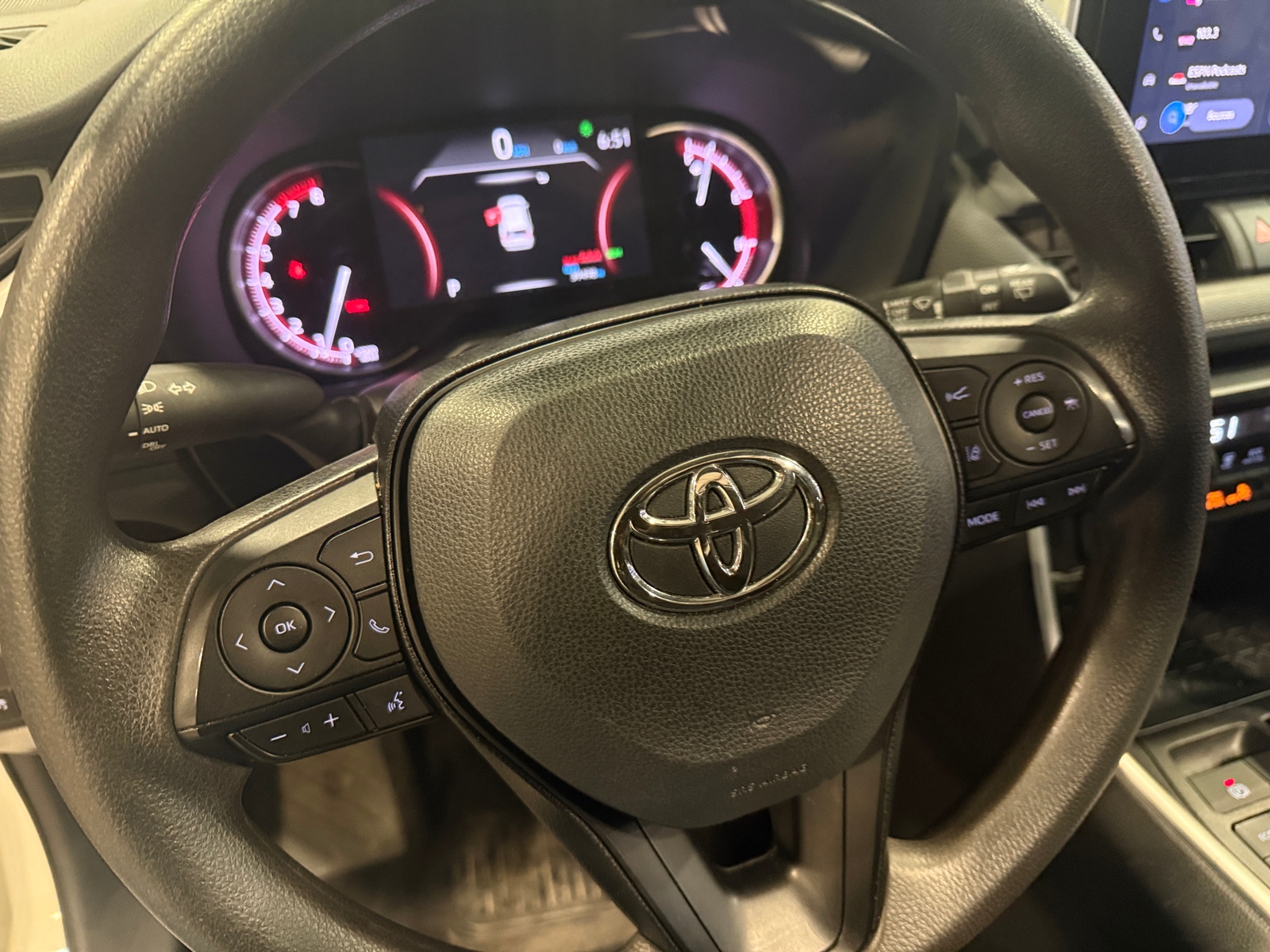 Thumbnail: 2025 Toyota RAV4 - 5