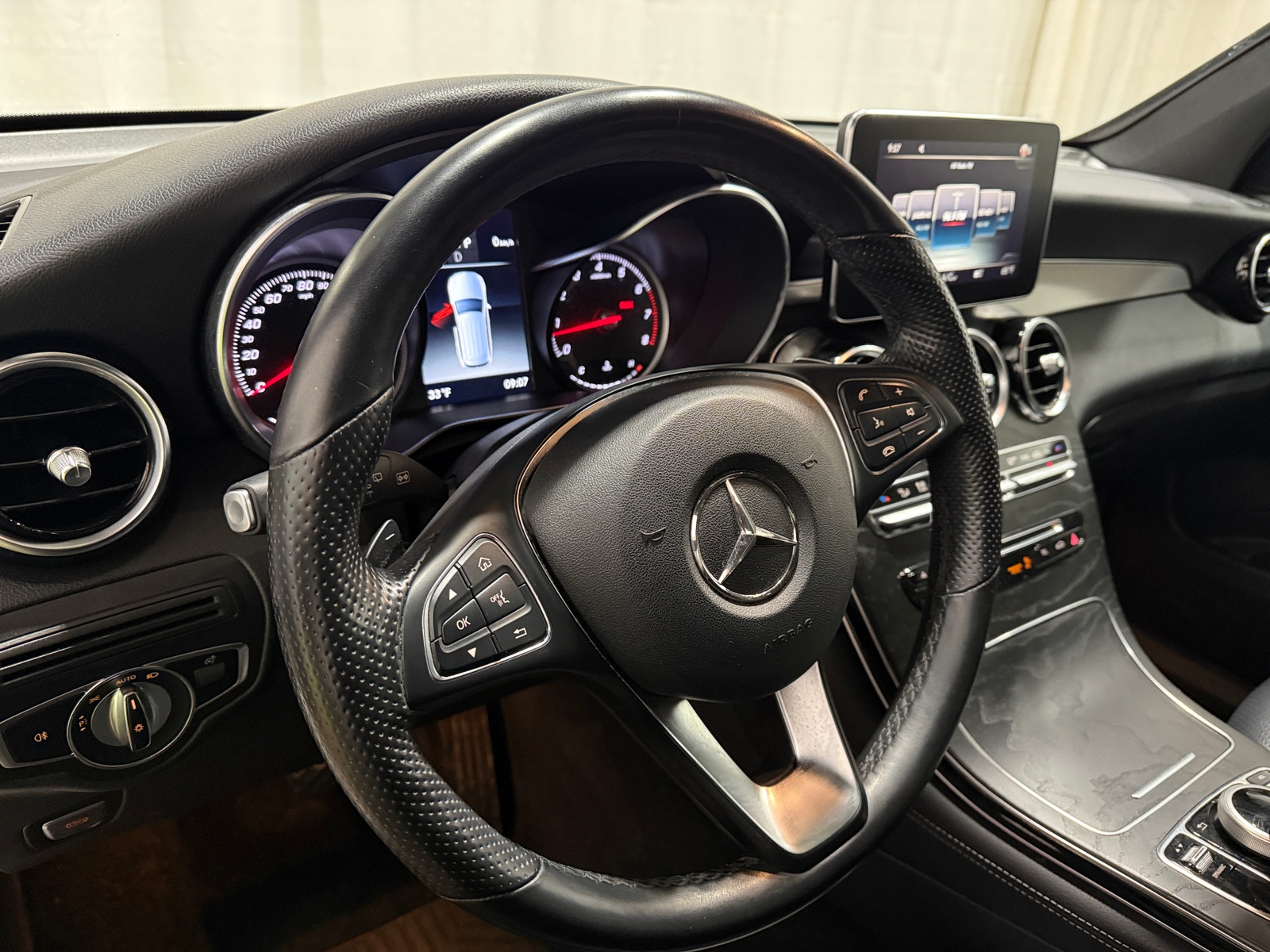 Thumbnail: 2019 Mercedes-Benz GLC - 4