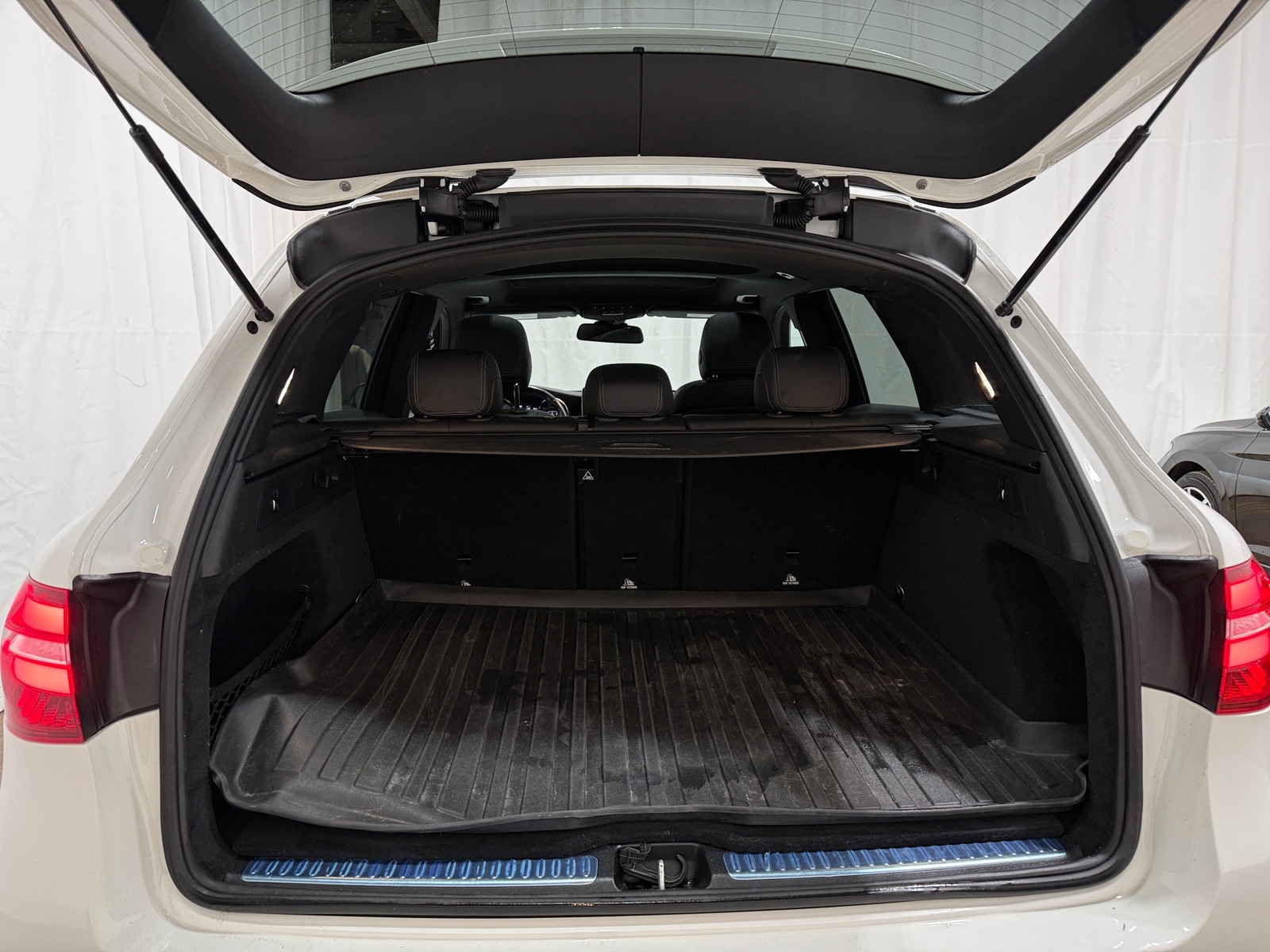 Thumbnail: 2019 Mercedes-Benz GLC - 6