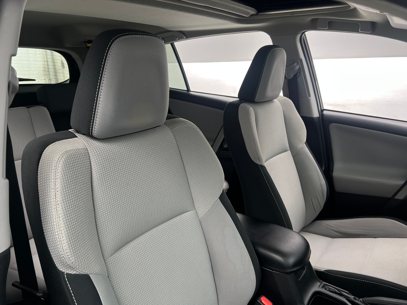 Thumbnail: 2017 Toyota RAV4 - 2