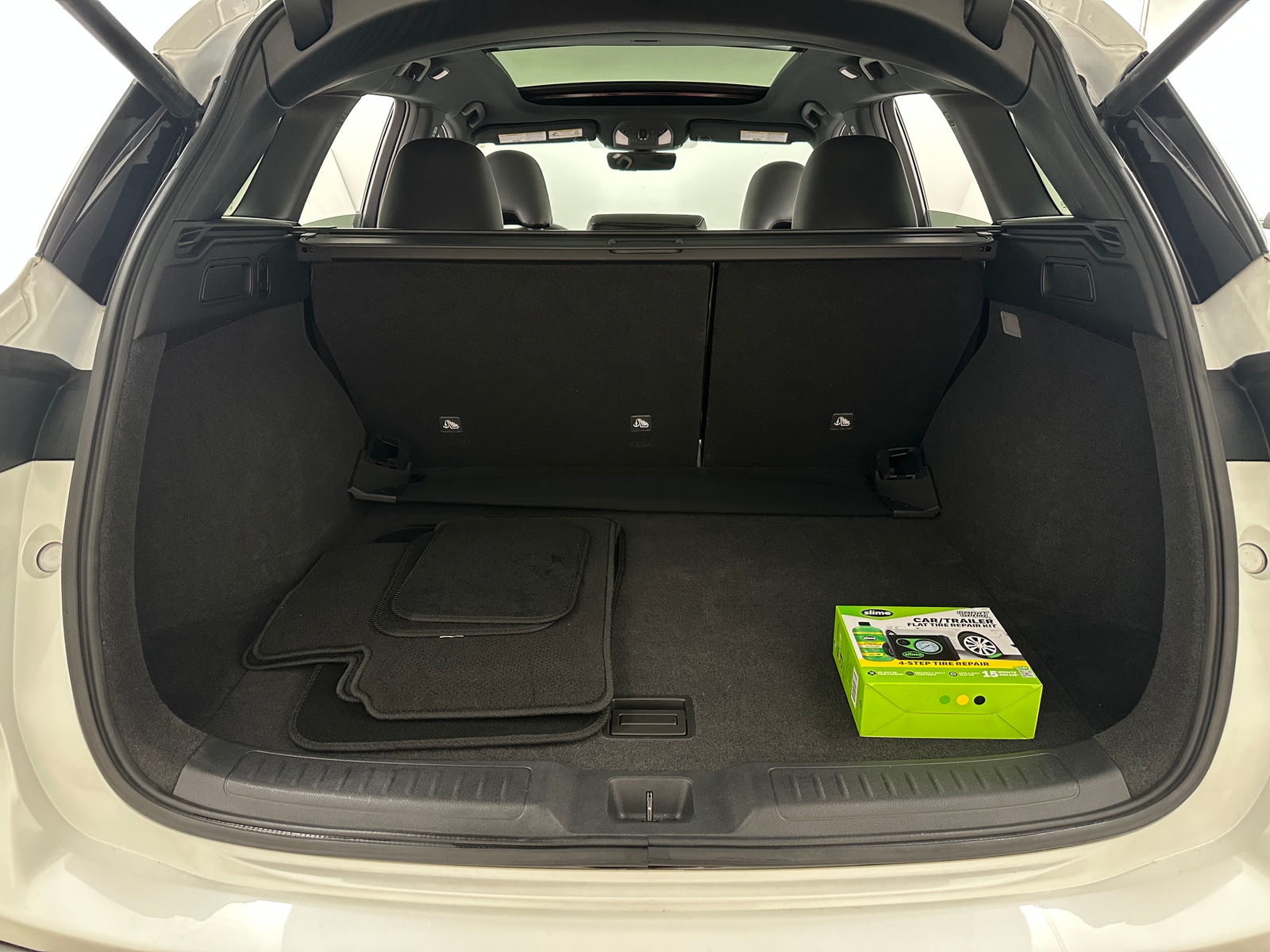 Thumbnail: 2023 INFINITI QX50 - 6