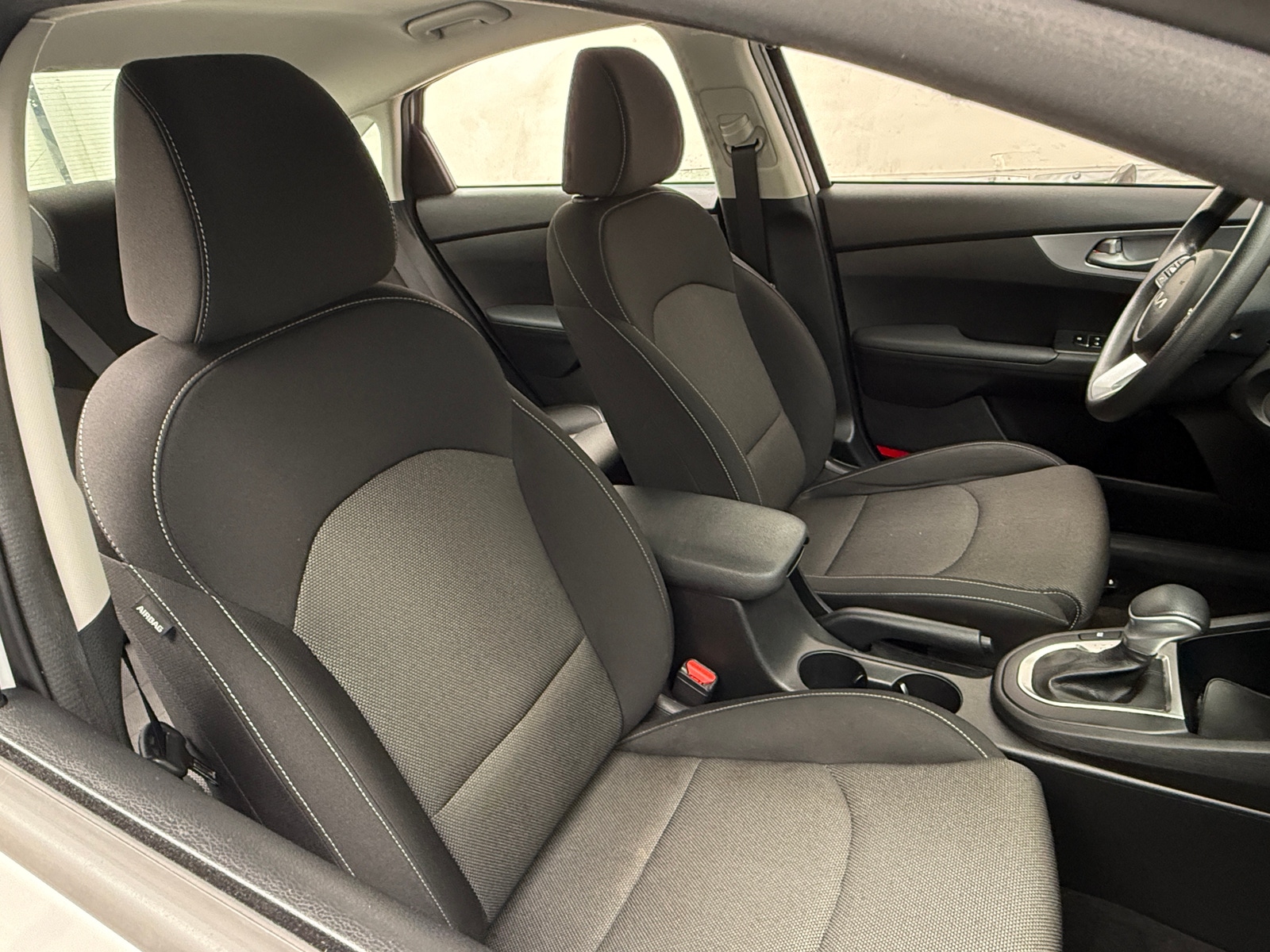 Thumbnail: 2022 Kia Forte - 2