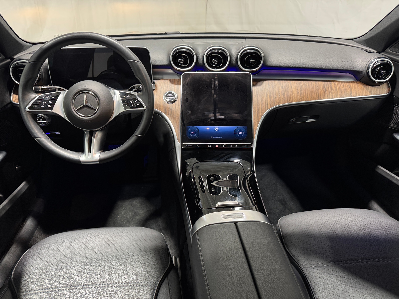 Thumbnail: 2025 Mercedes-Benz C-Class - 2