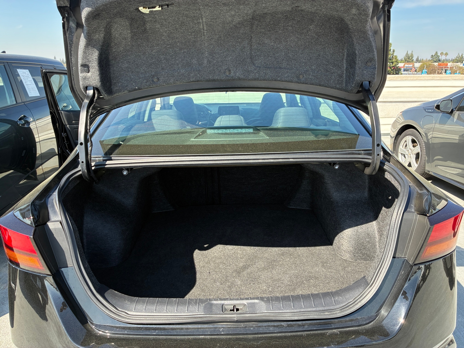 Thumbnail: 2025 Nissan Altima - 6