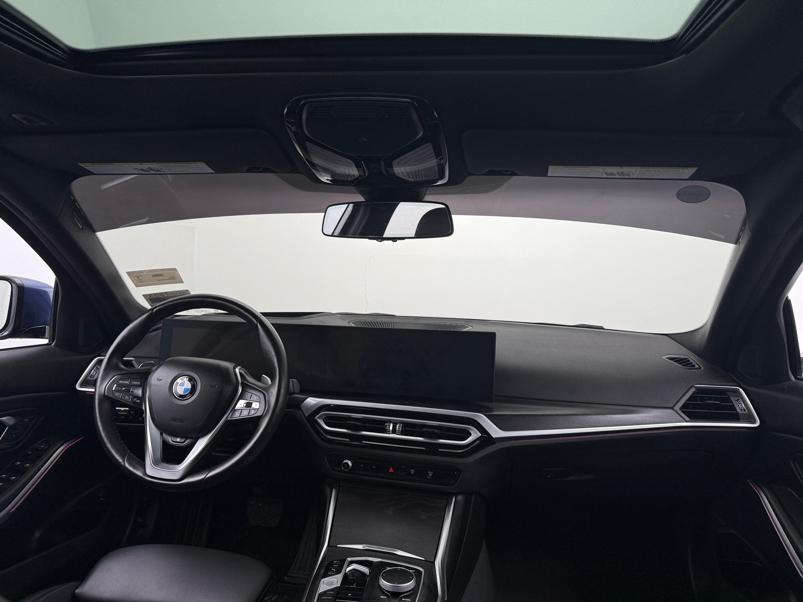 Thumbnail: 2023 BMW 3 Series - 2