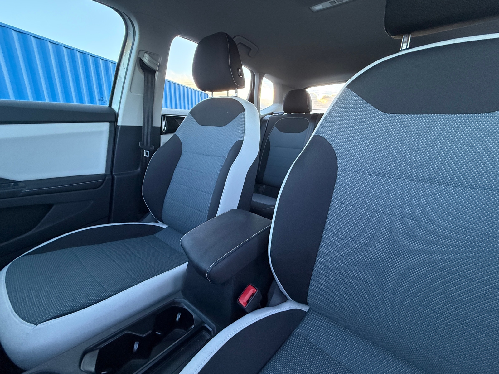 Thumbnail: 2025 Volkswagen Taos - 2