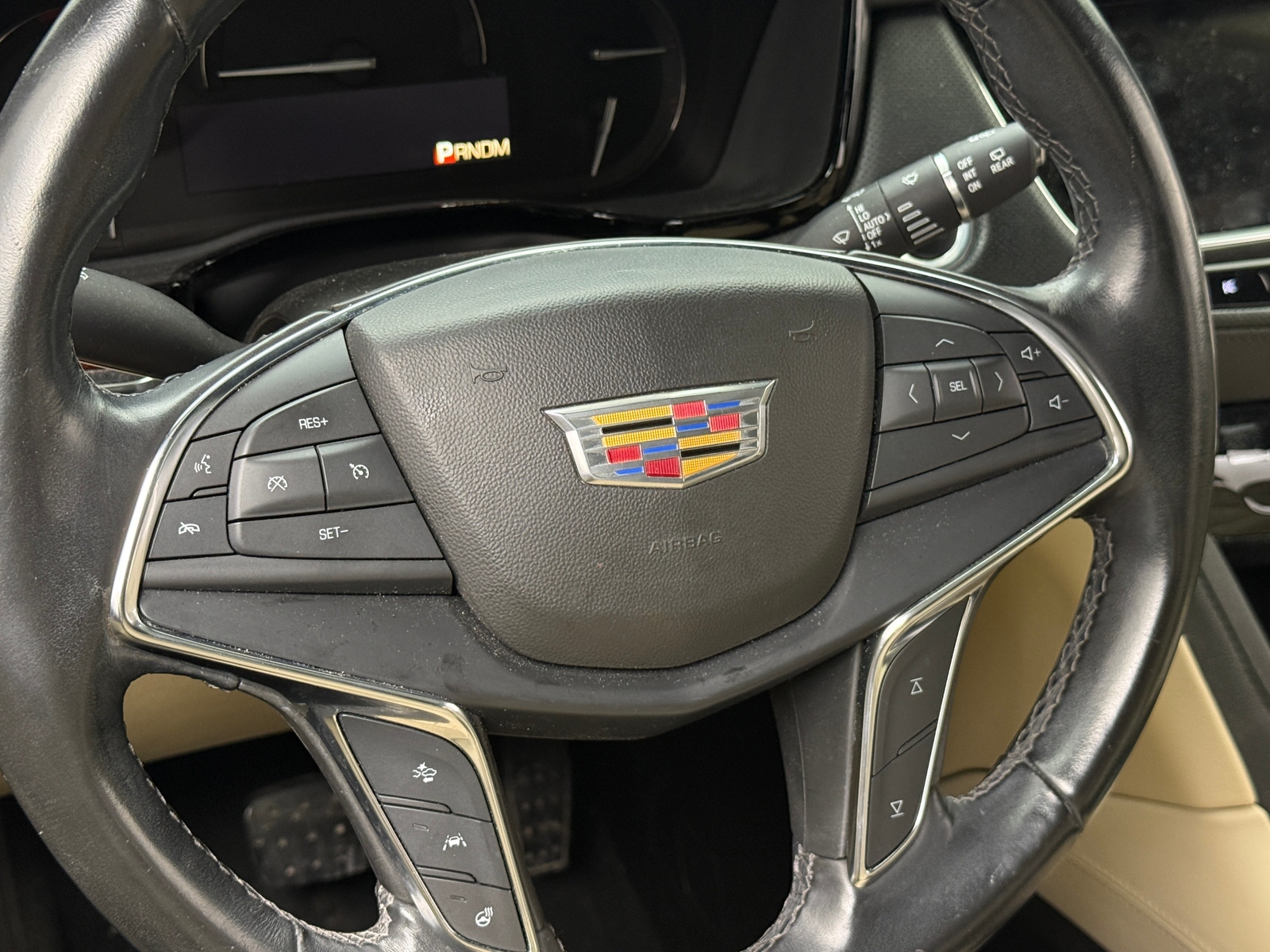 Thumbnail: 2019 Cadillac XT5 - 4