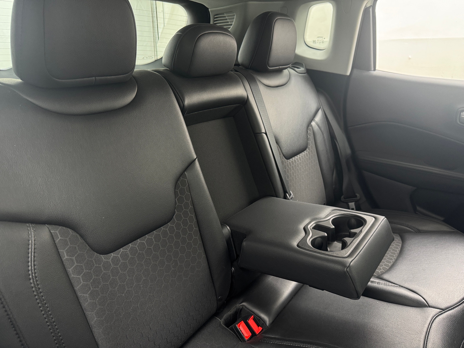 Thumbnail: 2020 Jeep Compass - 6