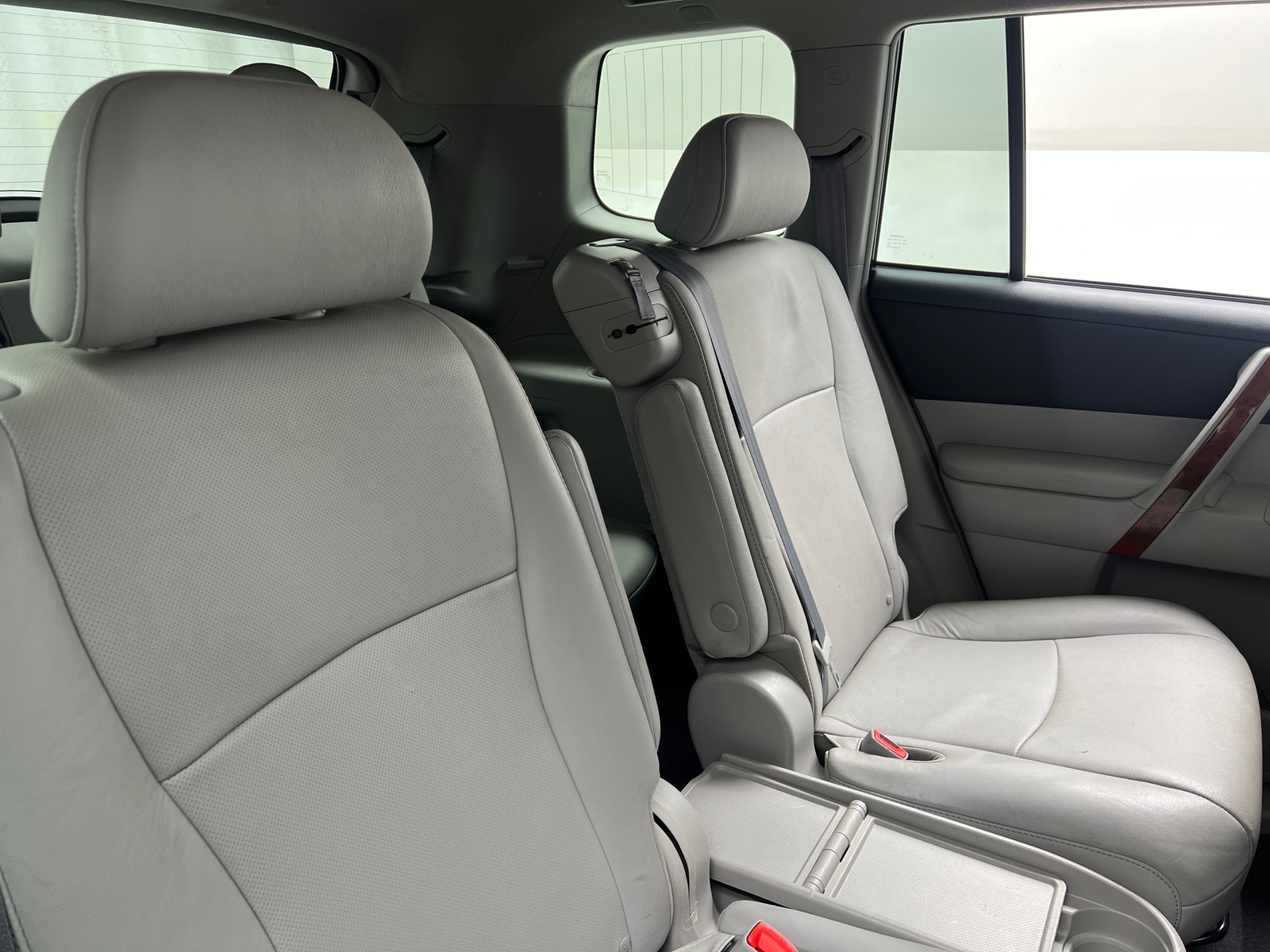 Thumbnail: 2012 Toyota Highlander - 5