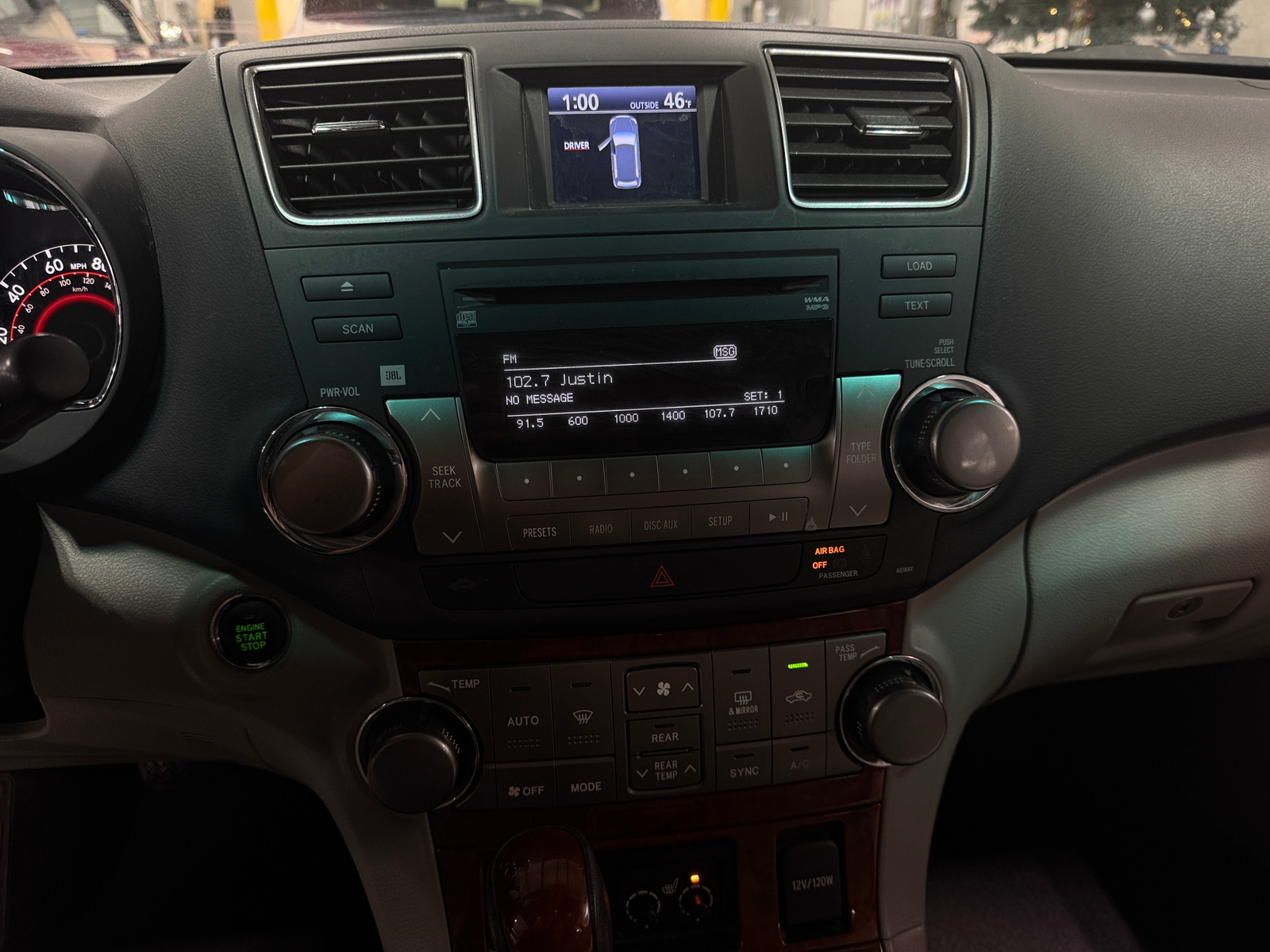 Thumbnail: 2012 Toyota Highlander - 3