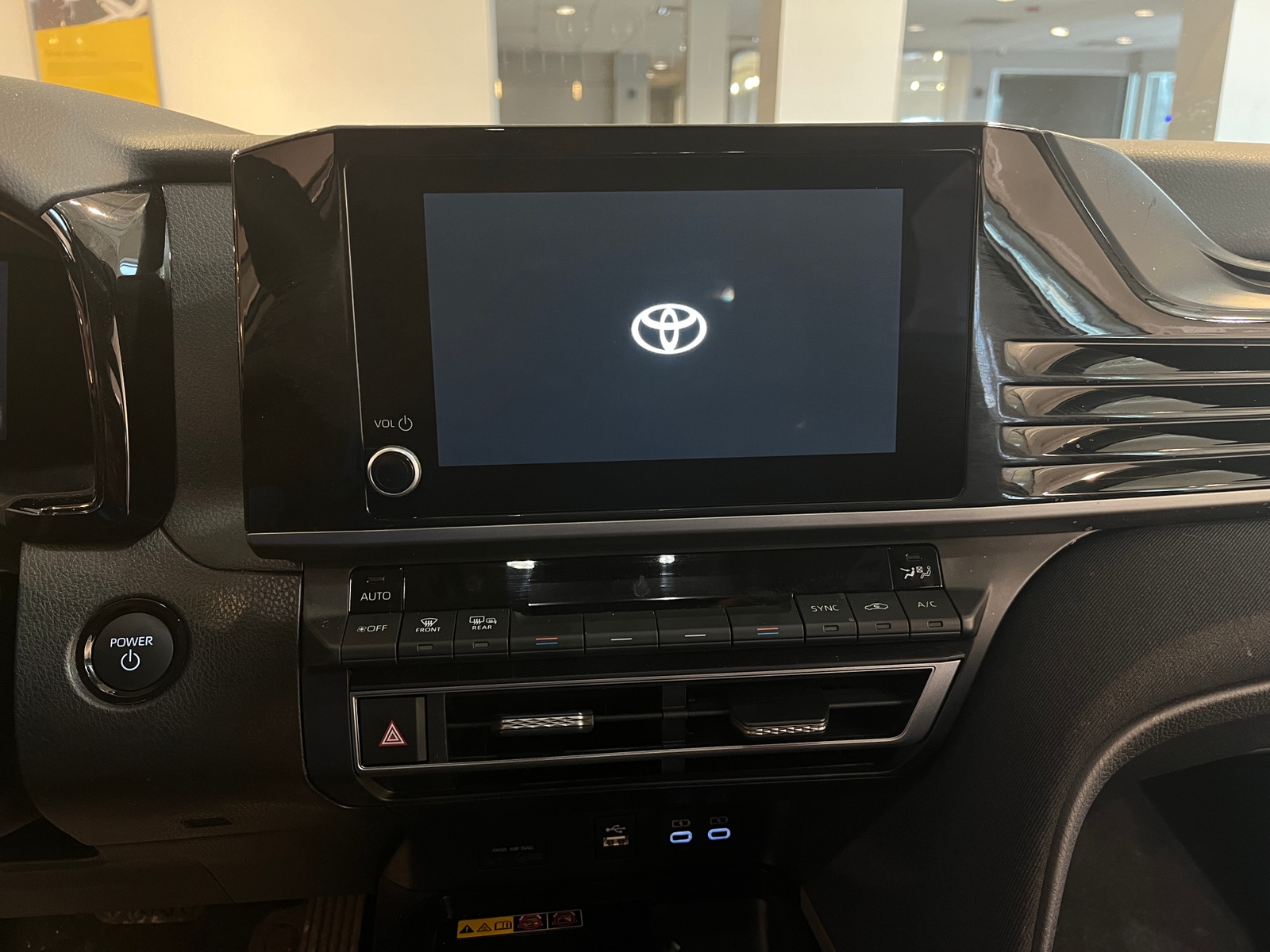 Thumbnail: 2025 Toyota Camry - 4