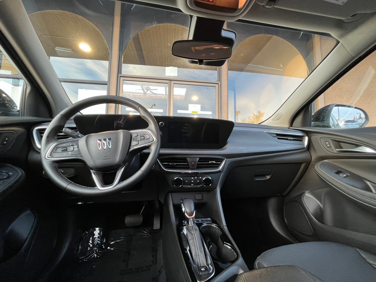 Thumbnail: 2025 Buick Encore GX - 3