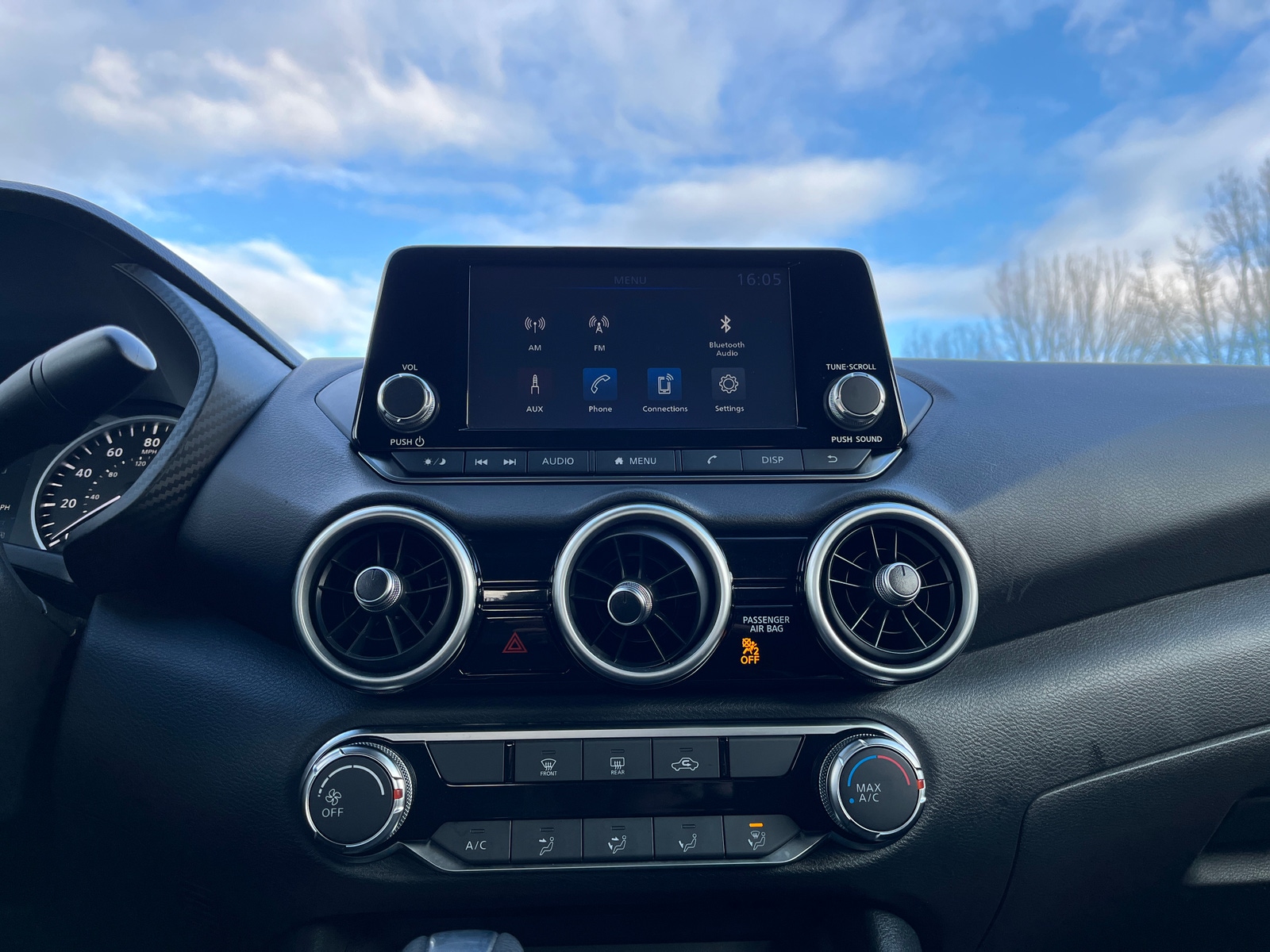 Thumbnail: 2025 Nissan Sentra - 4