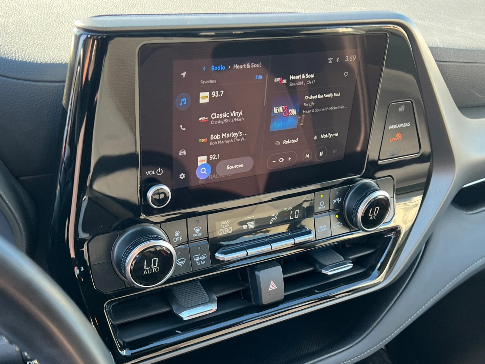 Thumbnail: 2025 Toyota Highlander - 4