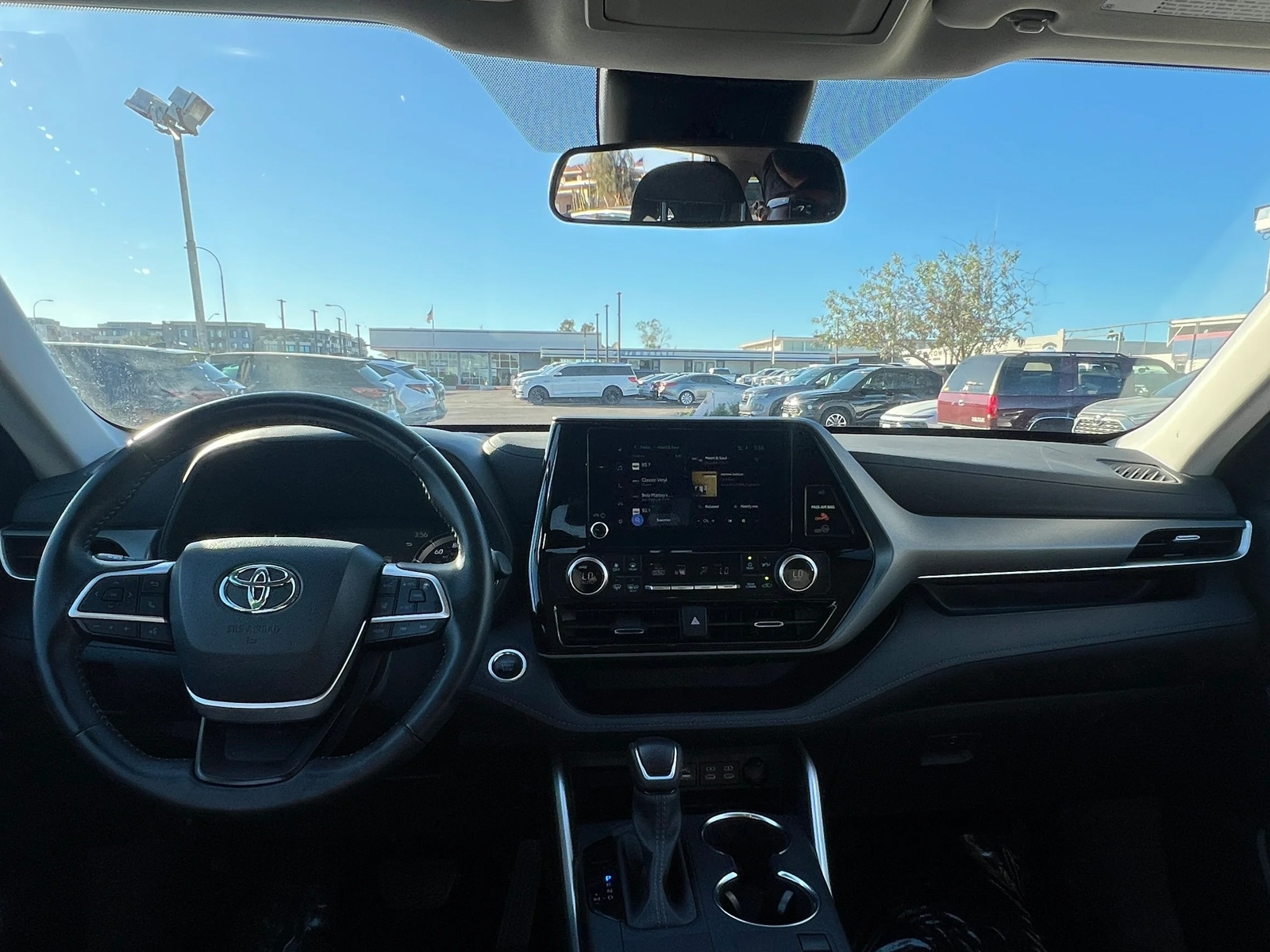 Thumbnail: 2025 Toyota Highlander - 3