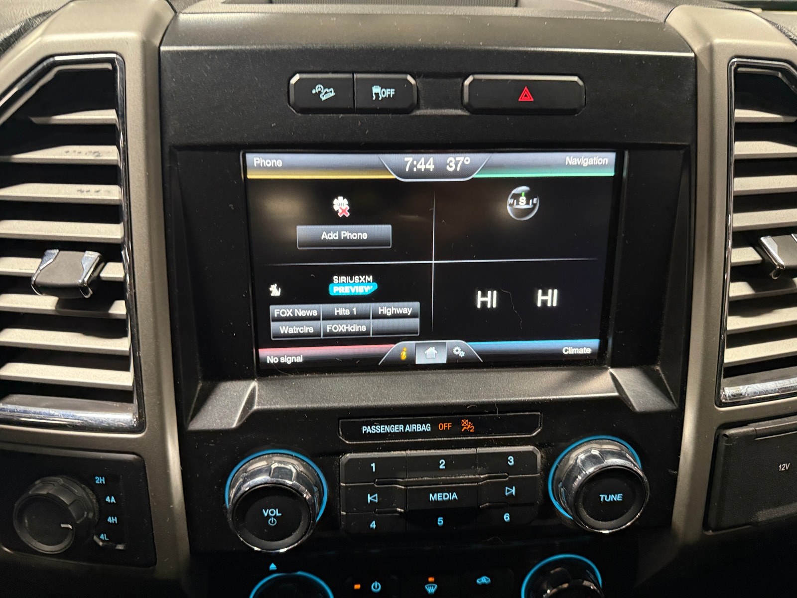 Thumbnail: 2015 Ford Econoline - 3