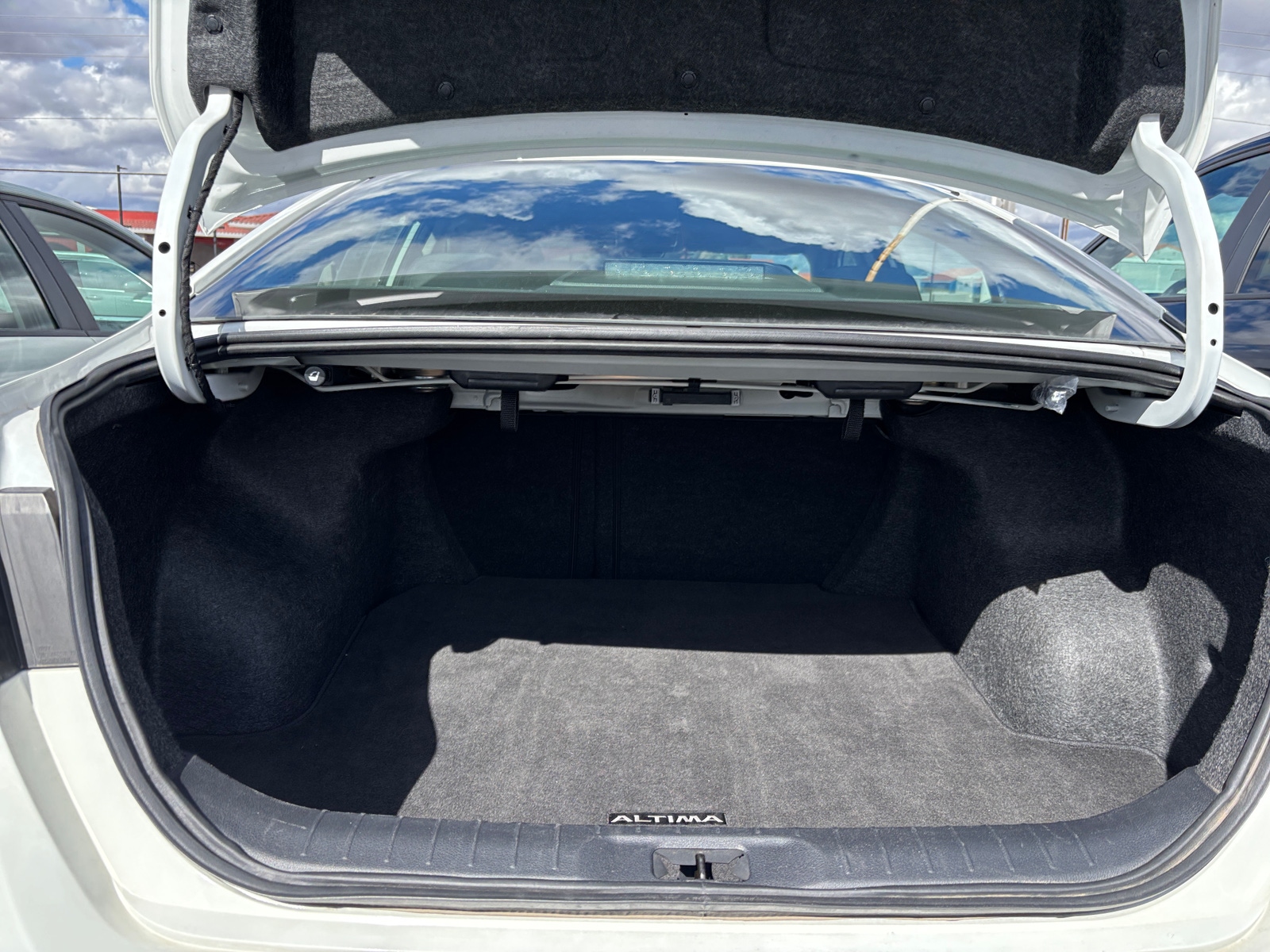 Thumbnail: 2025 Nissan Altima - 6