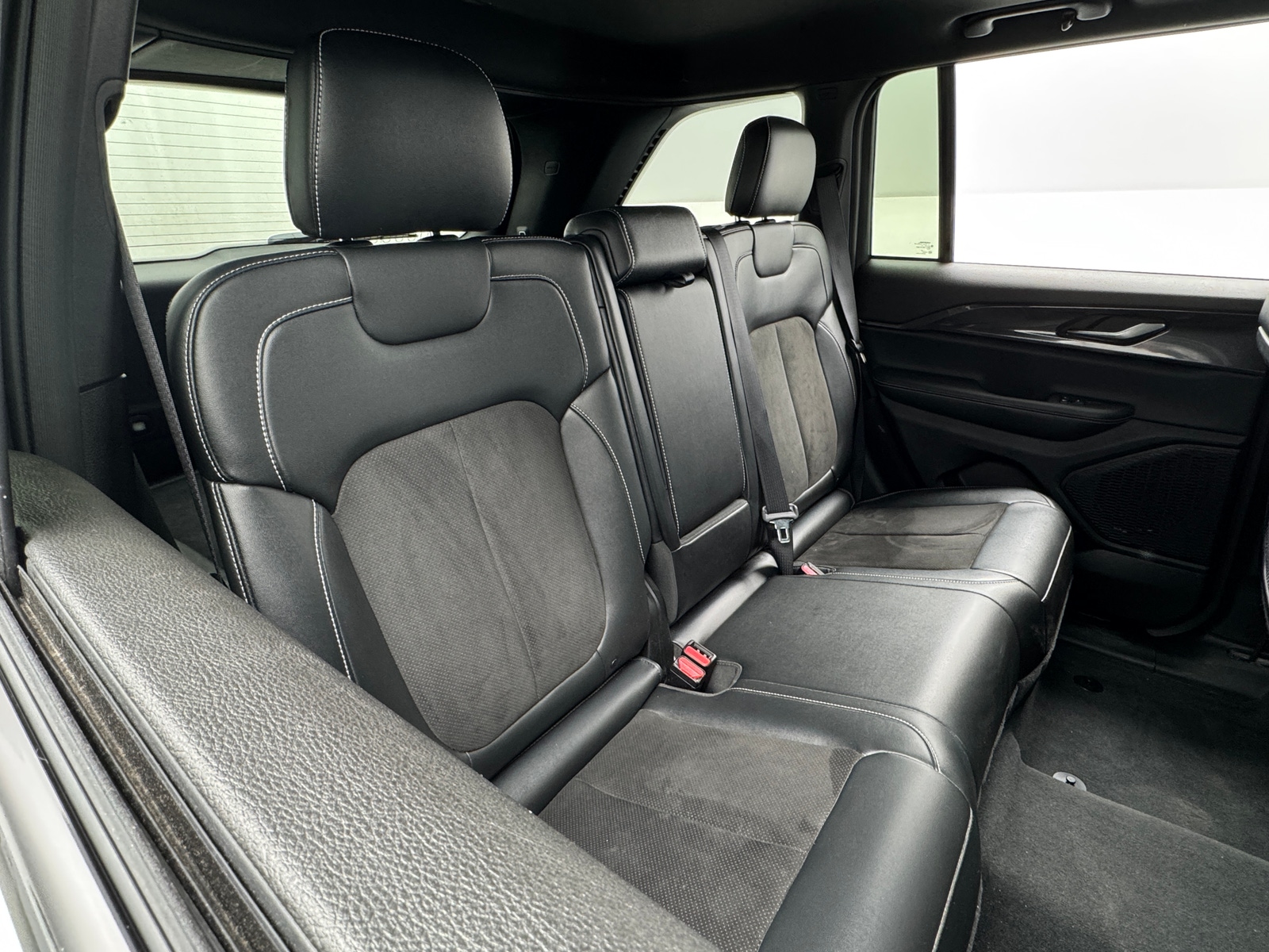 Thumbnail: 2023 Jeep Grand Cherokee - 5