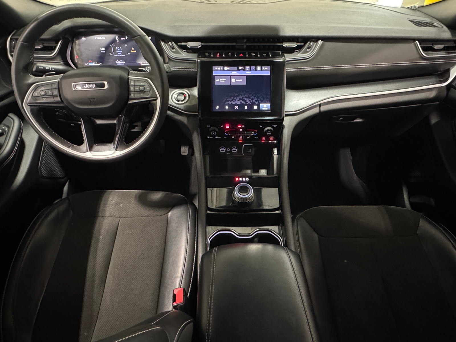 Thumbnail: 2023 Jeep Grand Cherokee - 2