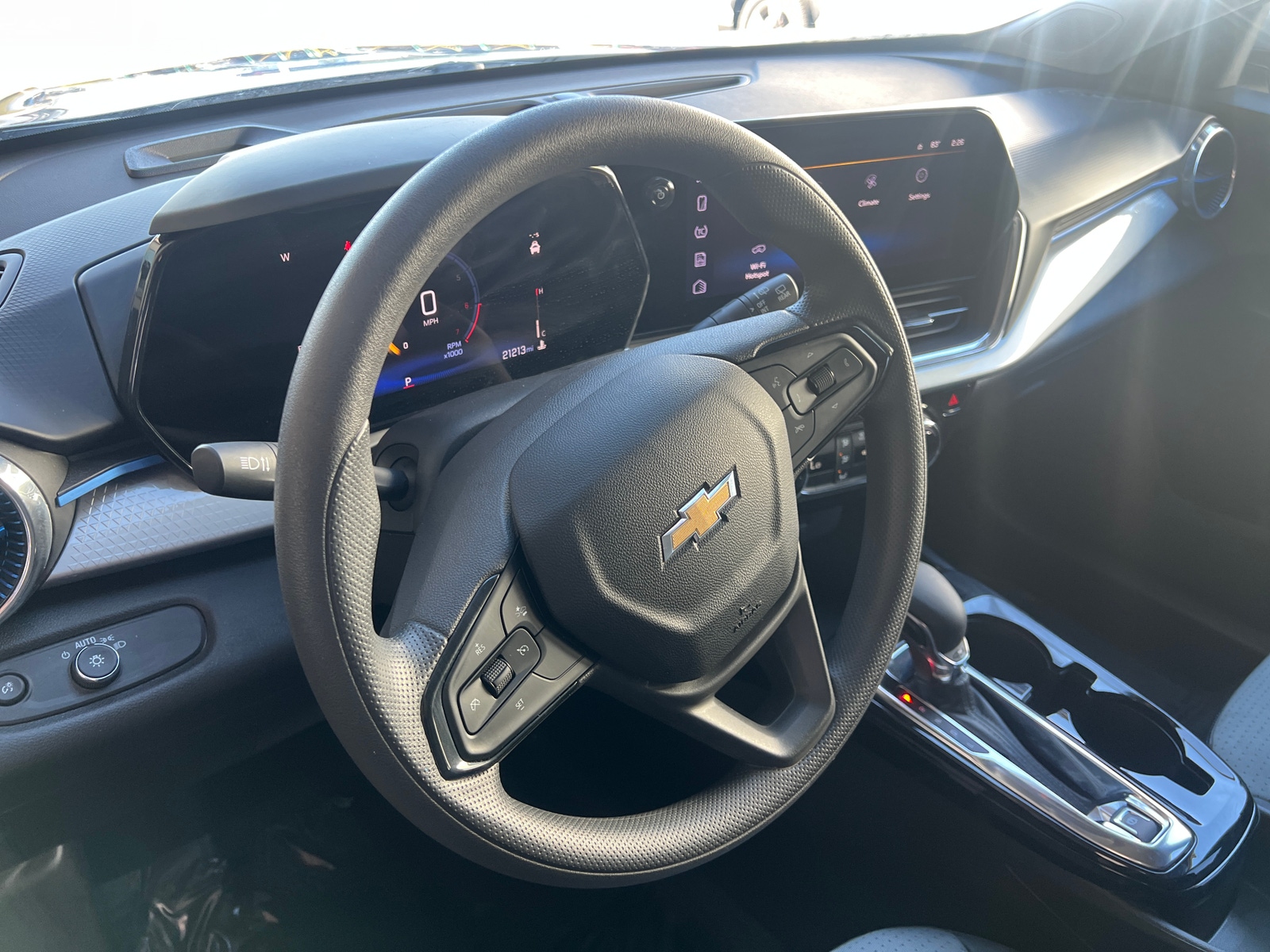 Thumbnail: 2025 Chevrolet Trax - 5