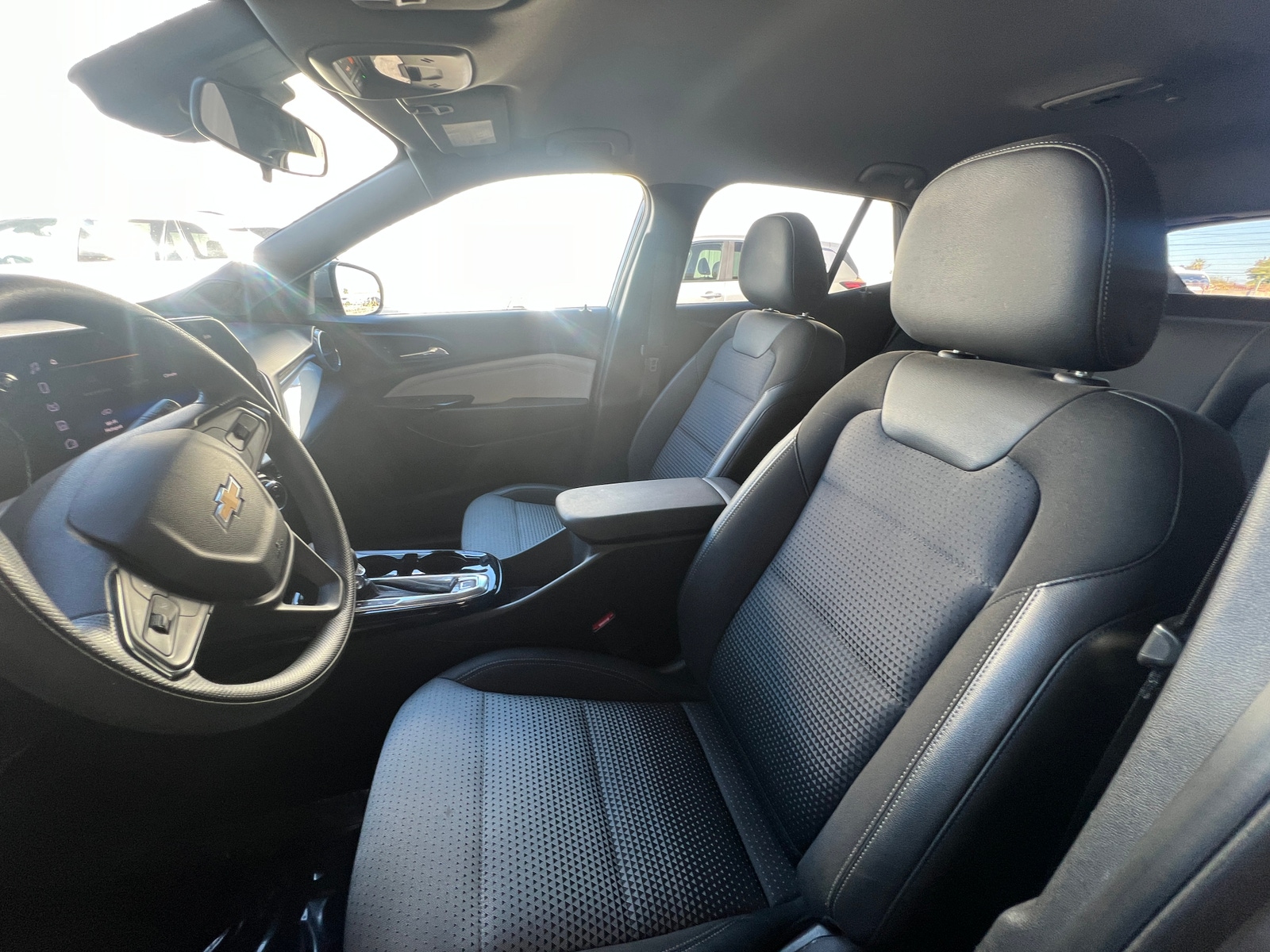 Thumbnail: 2025 Chevrolet Trax - 2