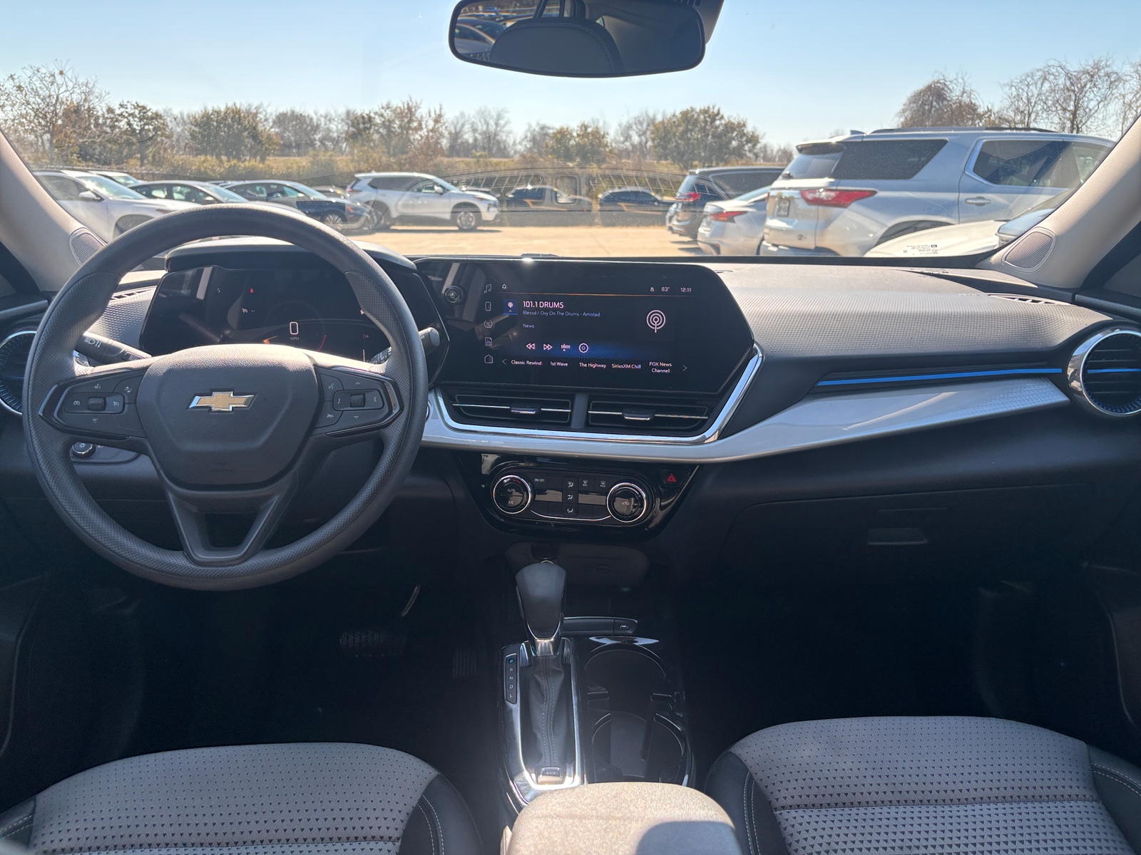 Thumbnail: 2025 Chevrolet Trax - 3