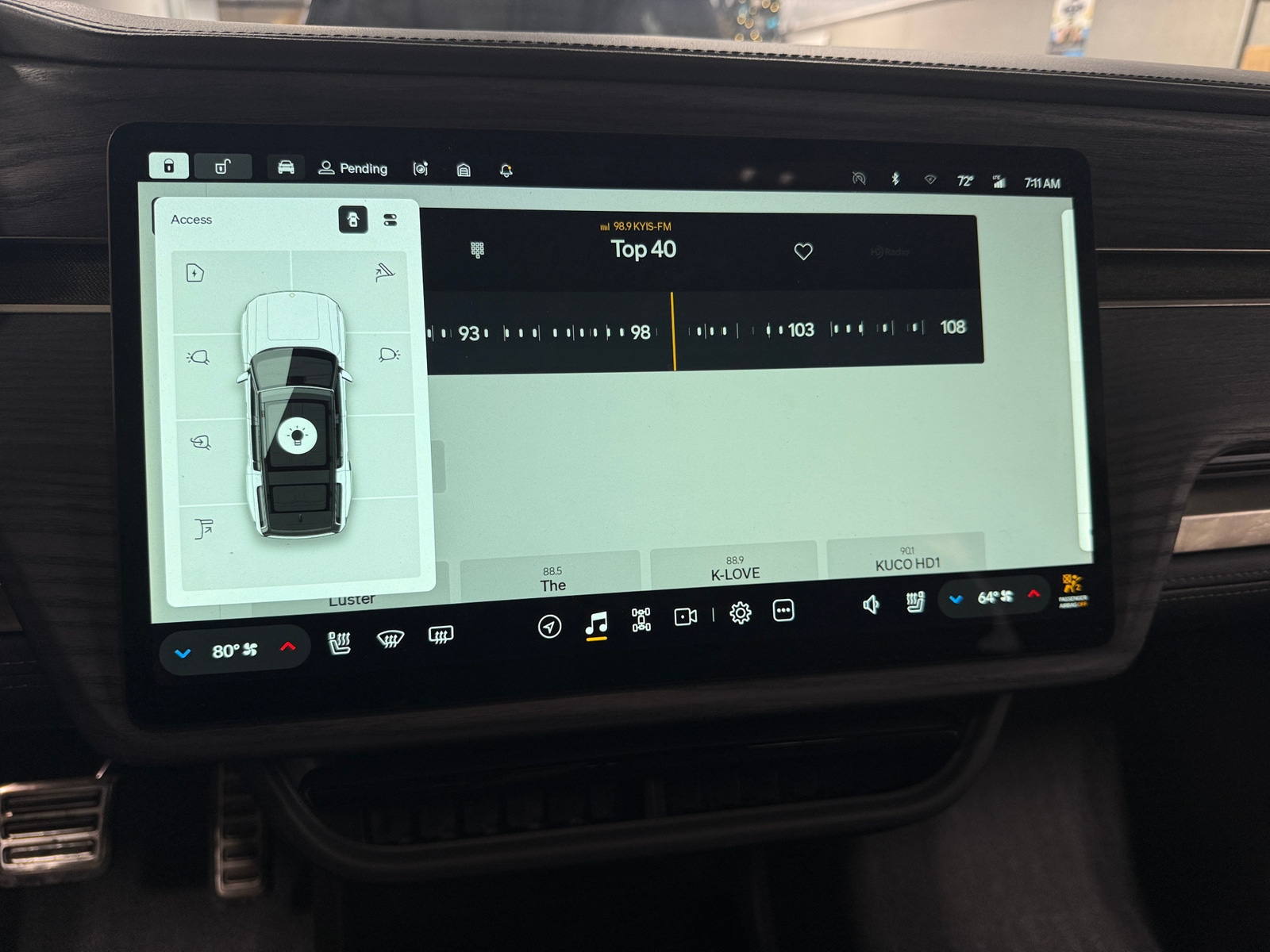 Thumbnail: 2024 Rivian R1S - 3