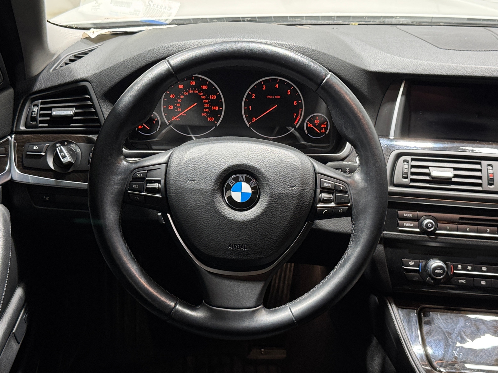 Thumbnail: 2015 BMW 5 Series - 4