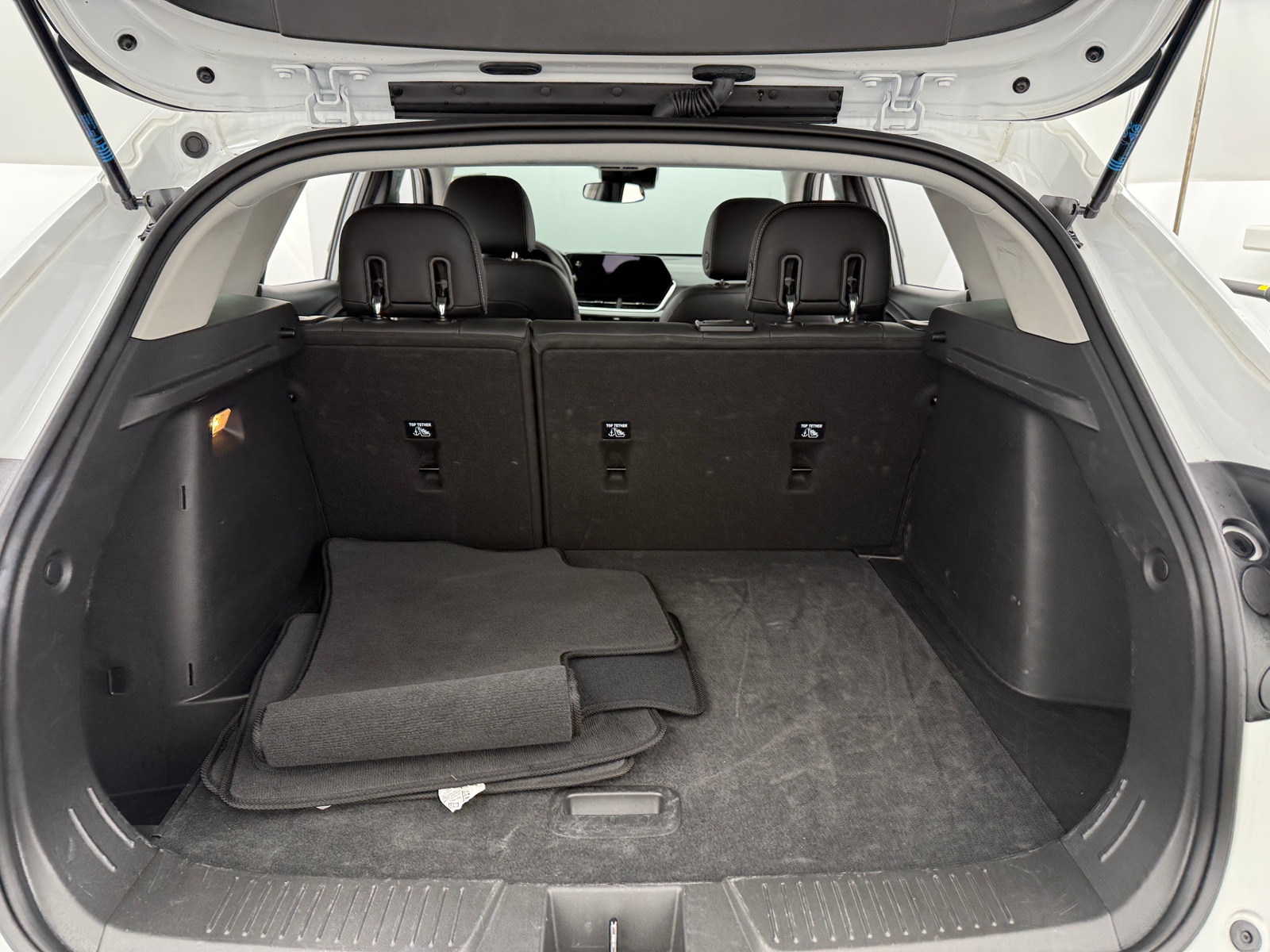 Thumbnail: 2025 Chevrolet Trax - 7