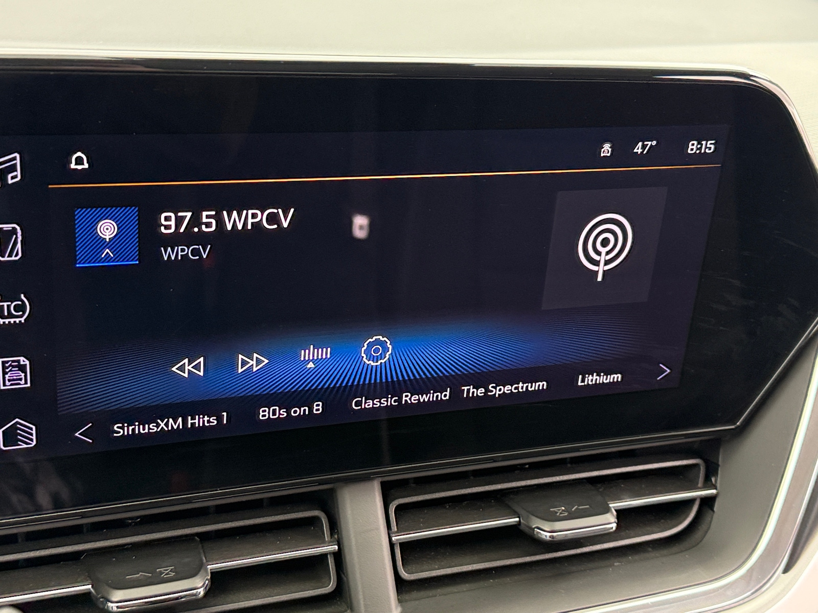 Thumbnail: 2025 Chevrolet Trax - 4