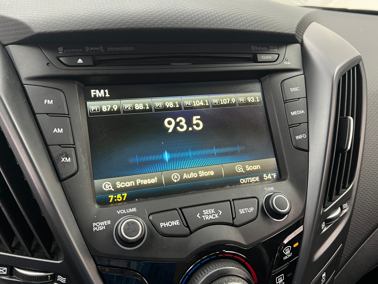 Thumbnail: 2016 Hyundai Veloster - 3