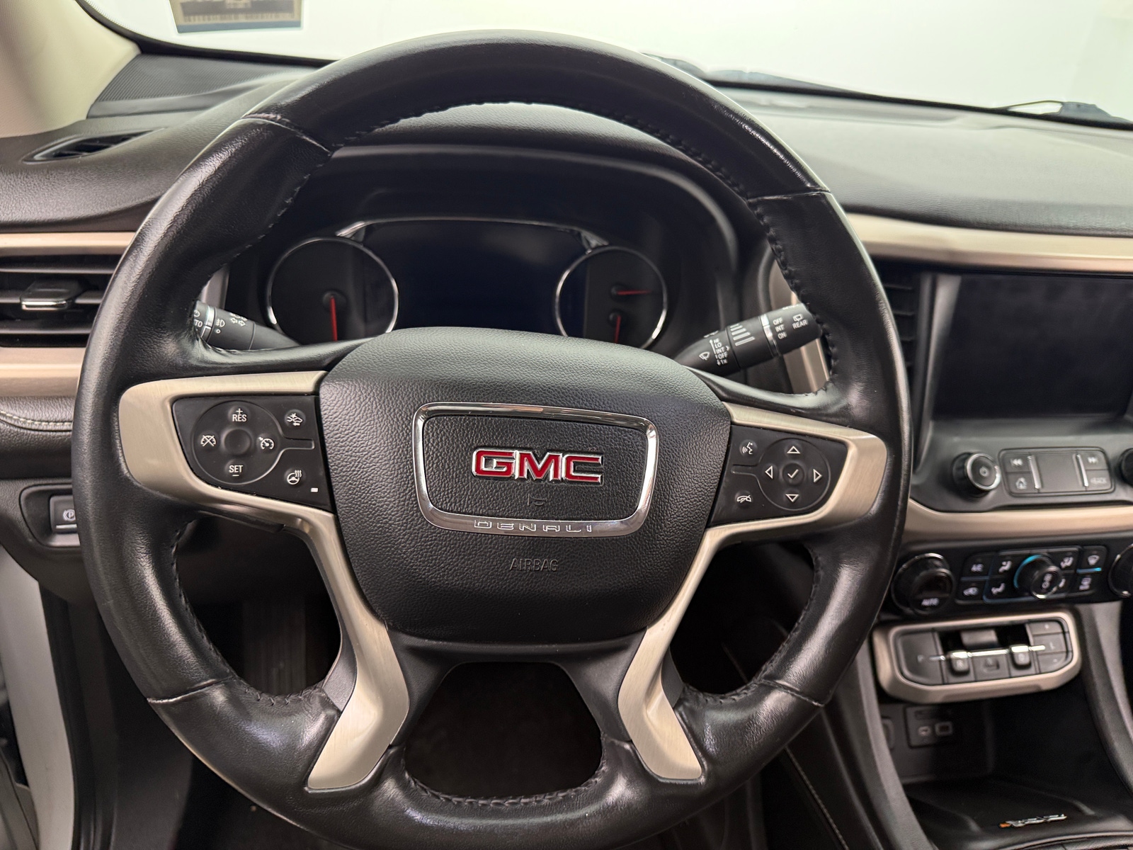 Thumbnail: 2020 GMC Acadia - 4