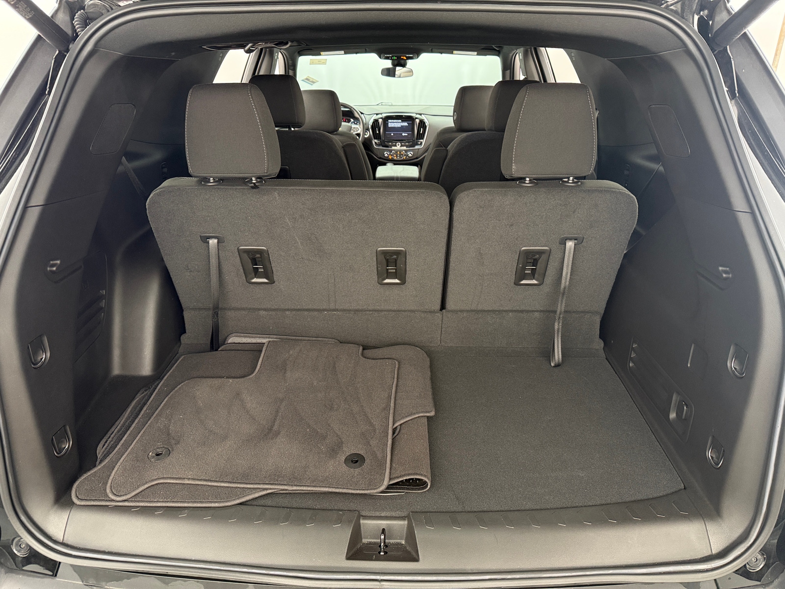 Thumbnail: 2023 Chevrolet Traverse - 7