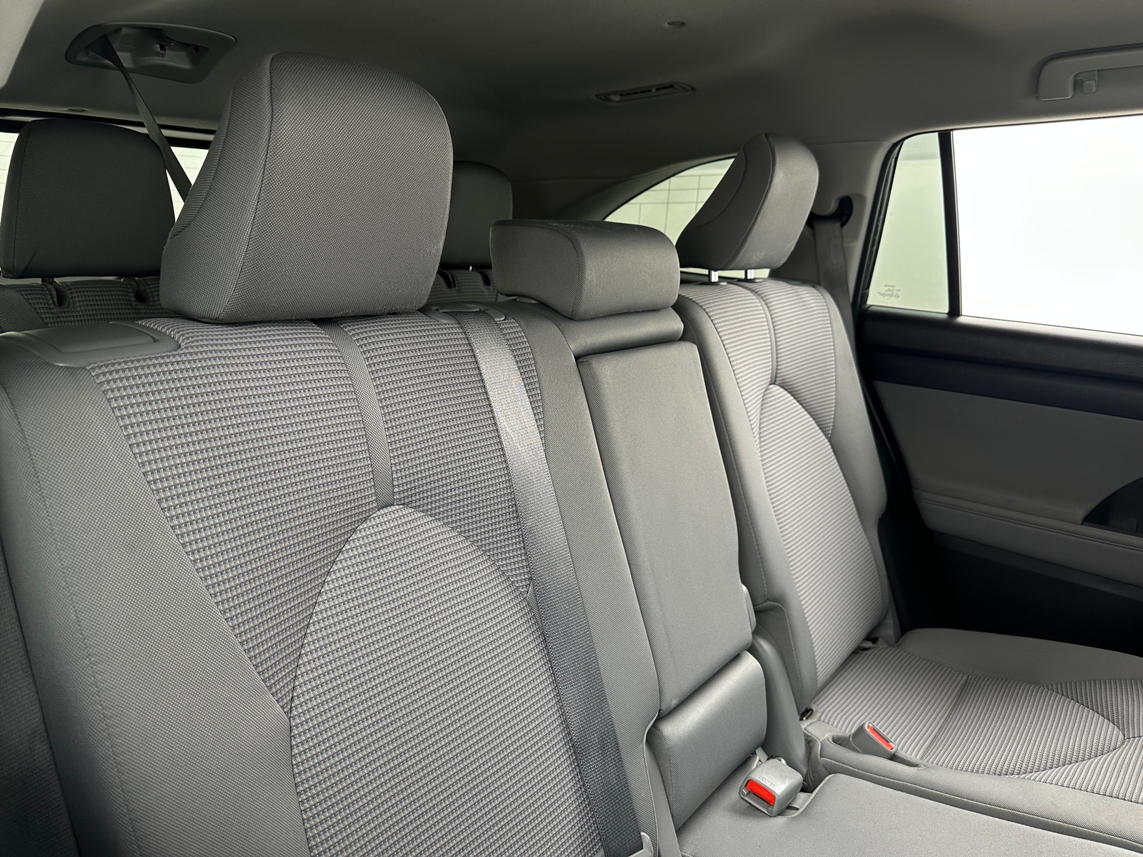 Thumbnail: 2023 Toyota Highlander - 6