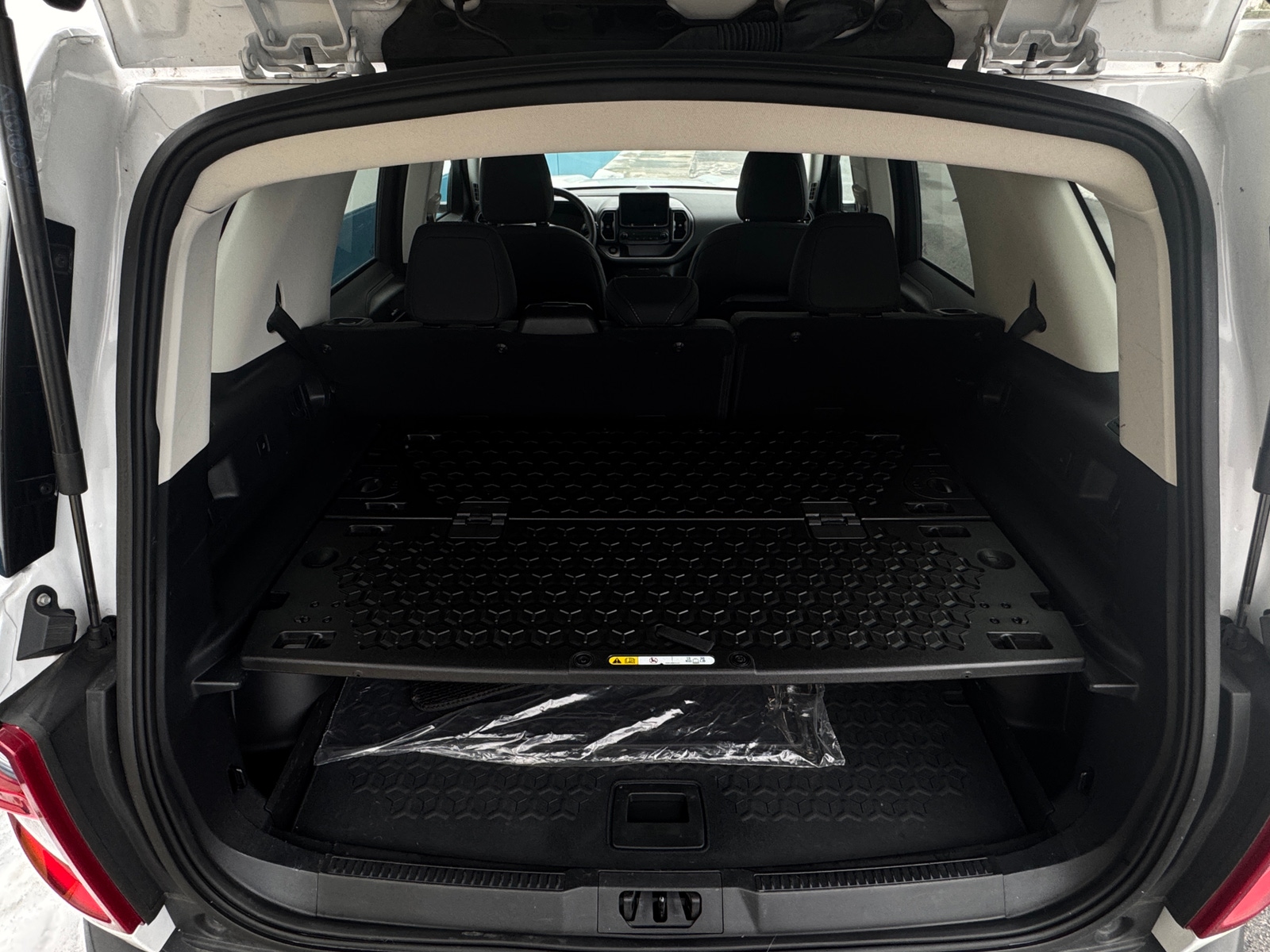 Thumbnail: 2023 Ford Bronco Sport - 7