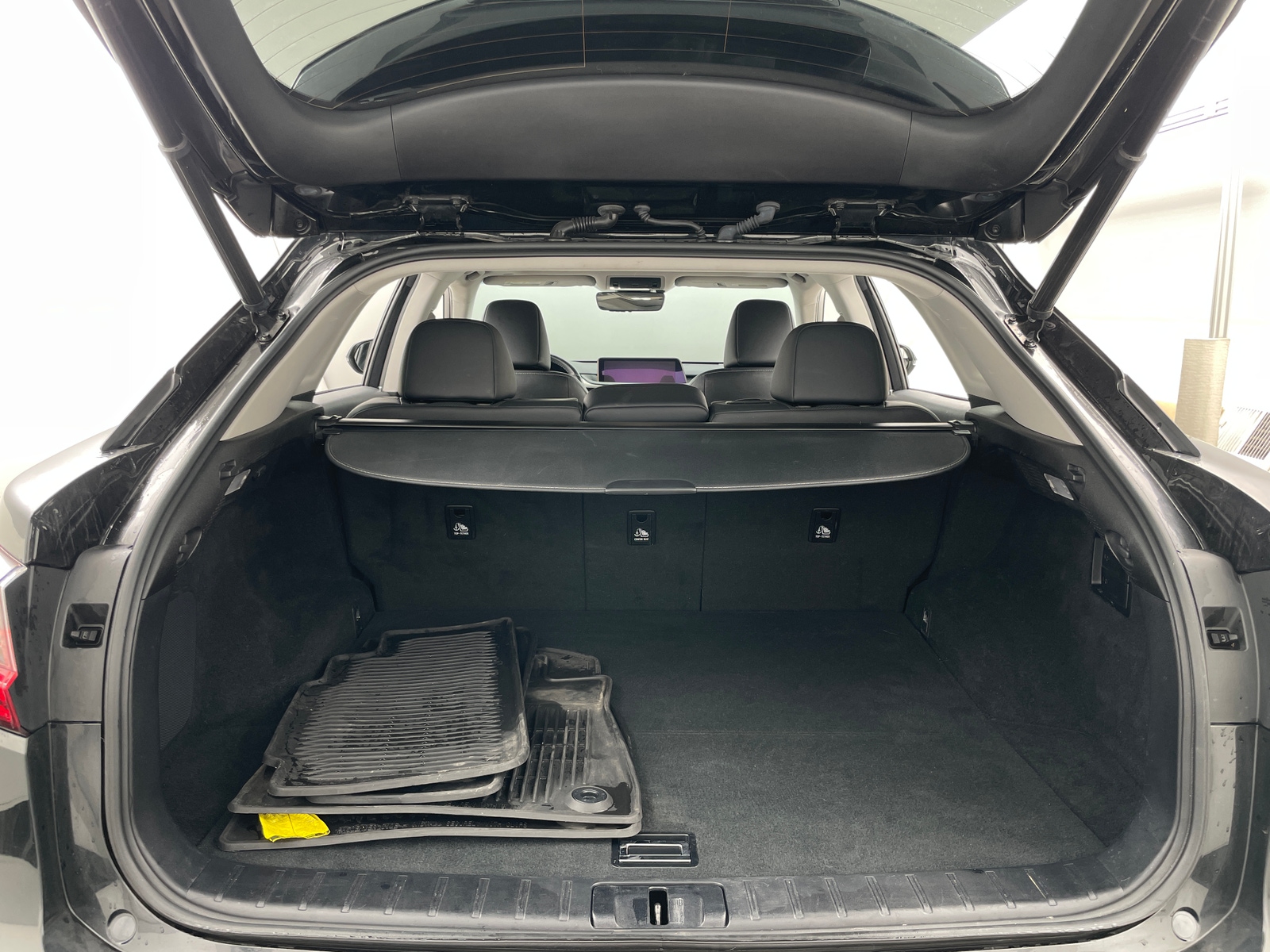 Thumbnail: 2018 Lexus RX - 7