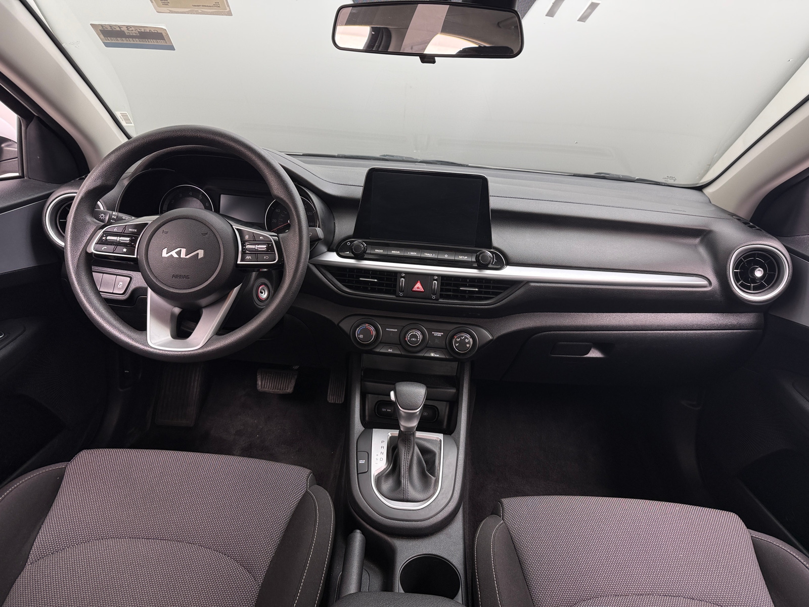 Thumbnail: 2024 Kia Forte - 3