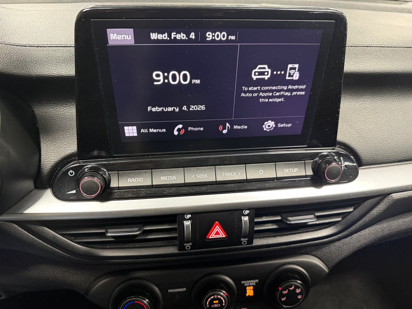 Thumbnail: 2024 Kia Forte - 4