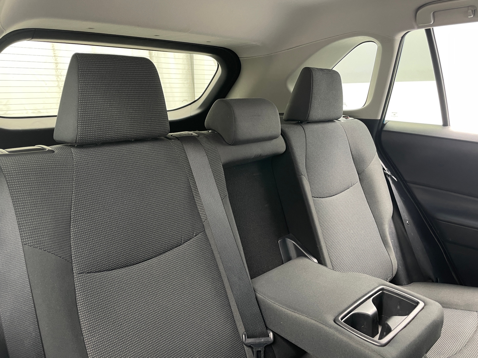 Thumbnail: 2019 Toyota RAV4 - 6