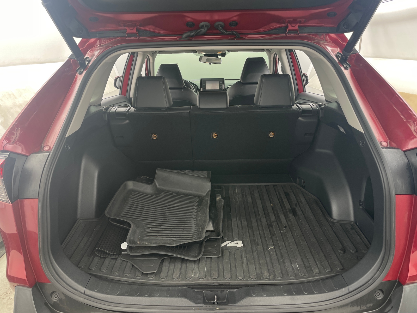 Thumbnail: 2019 Toyota RAV4 - 6