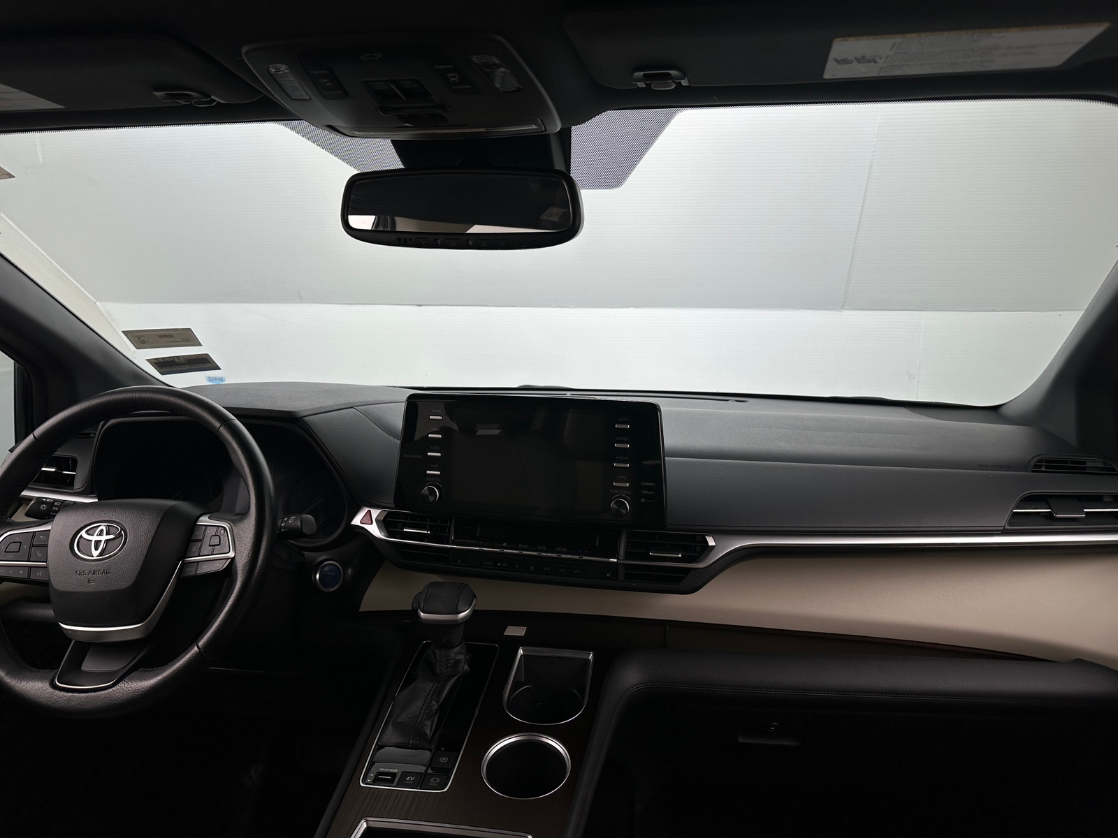 Thumbnail: 2021 Toyota Sienna - 2