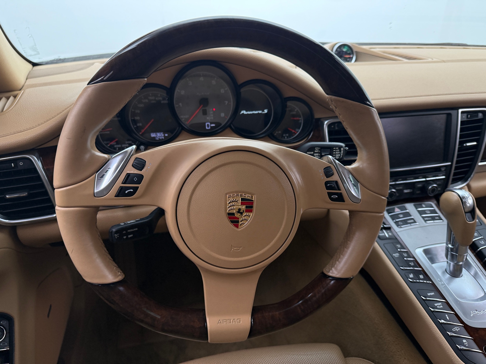 Thumbnail: 2012 Porsche Panamera - 4