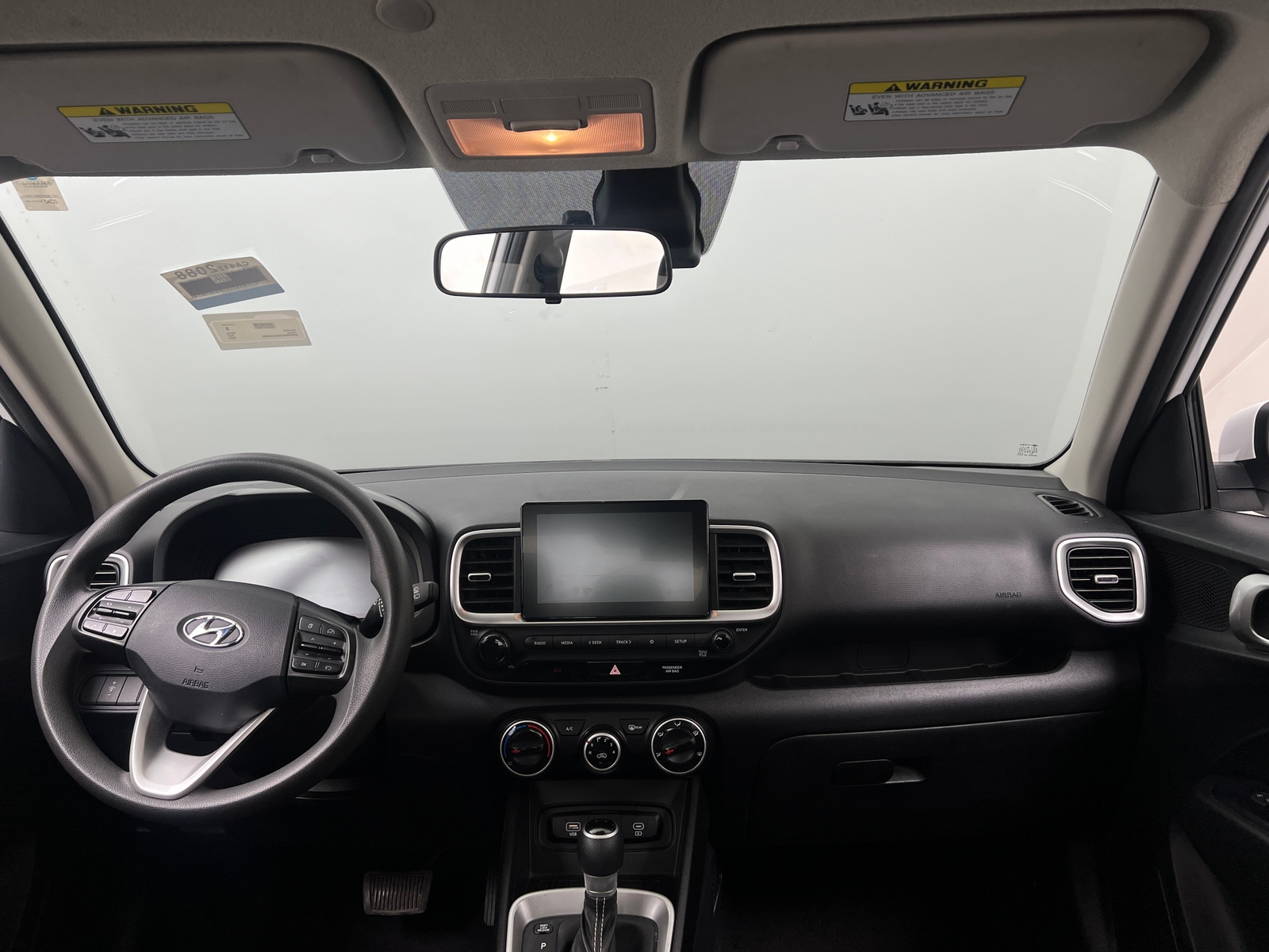 Thumbnail: 2024 Hyundai Venue - 3